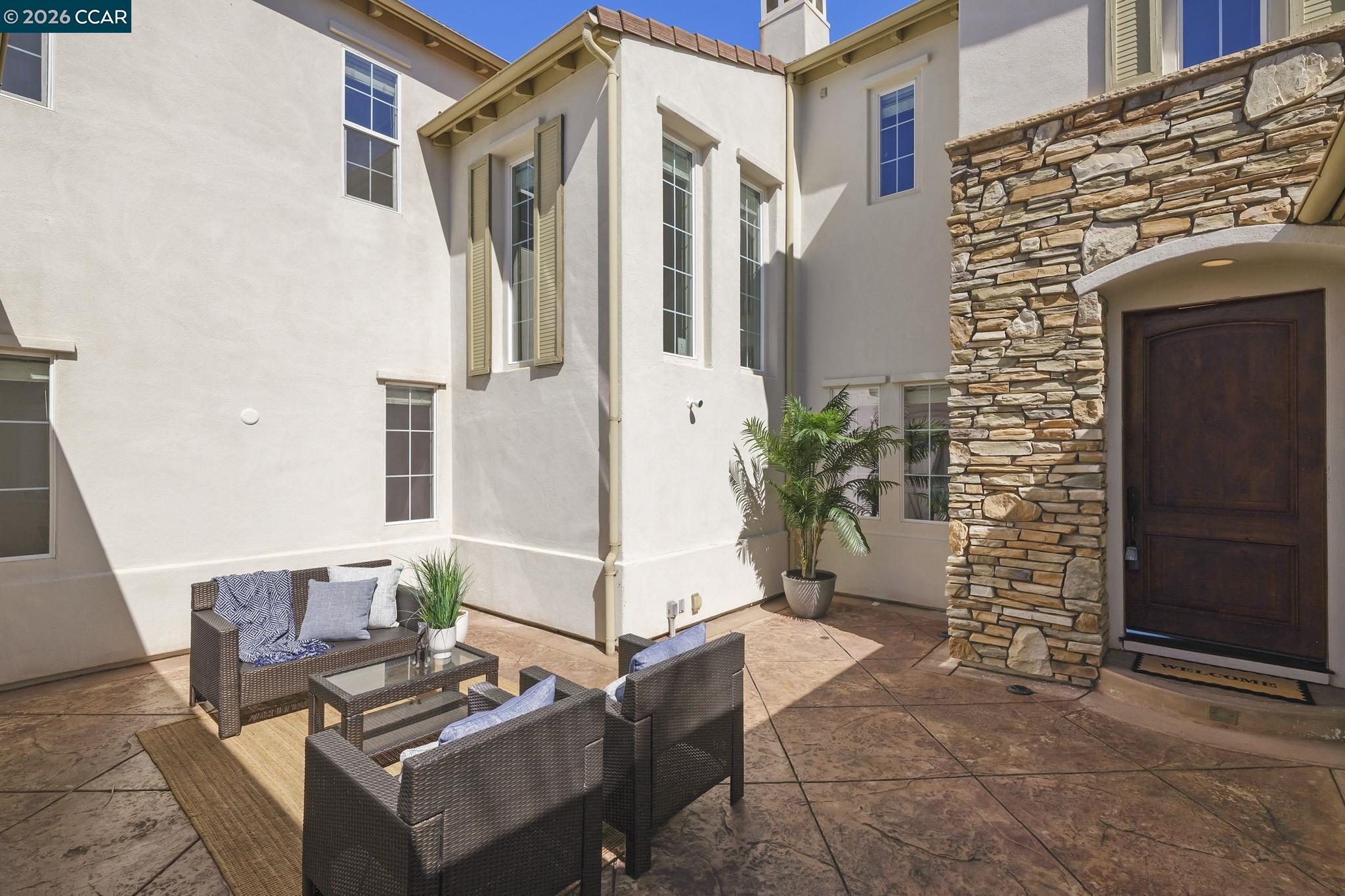 Detail Gallery Image 5 of 43 For 2000 Sorrelwood Ct, San Ramon,  CA 94582 - 5 Beds | 4/1 Baths