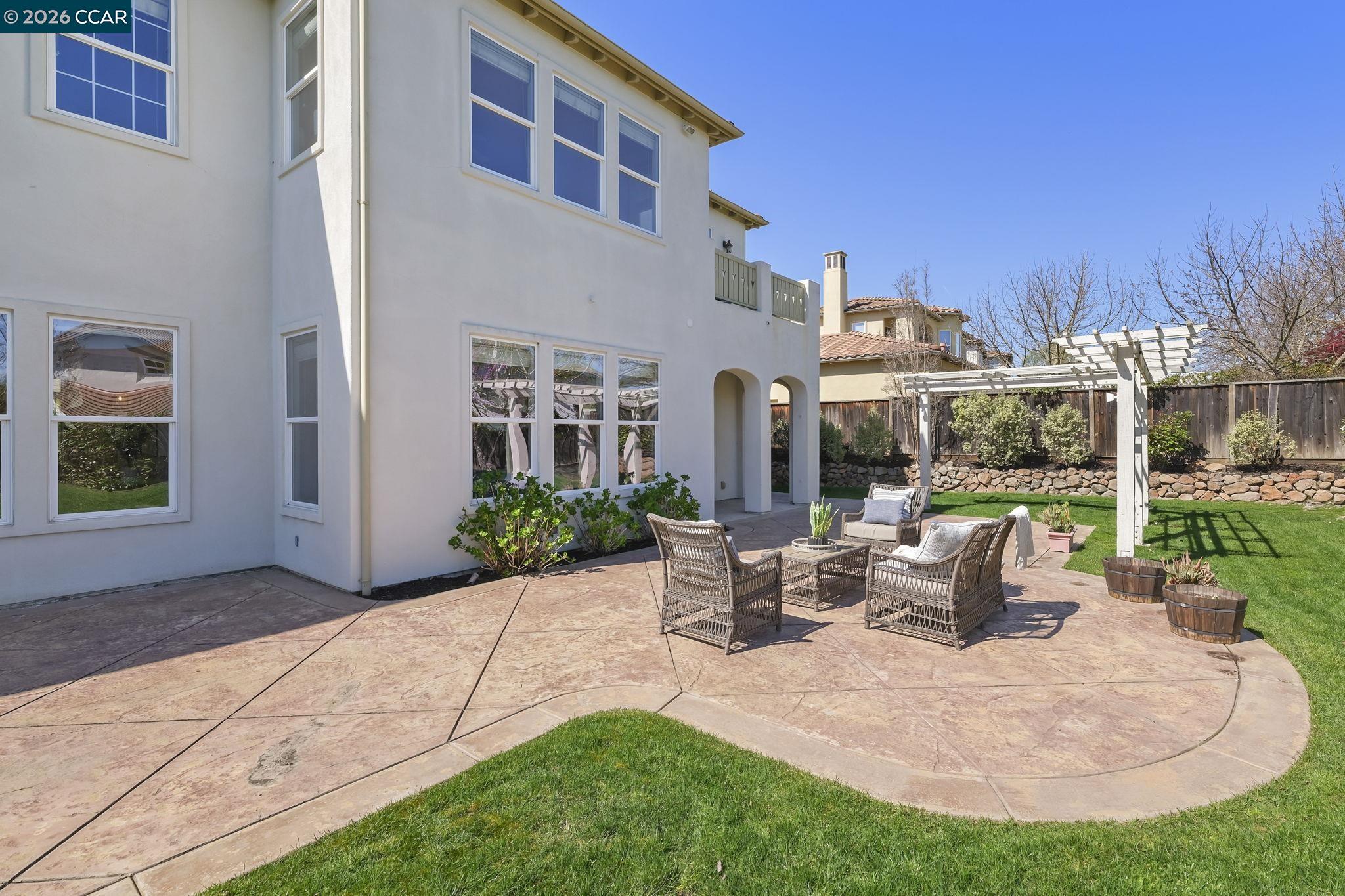 Detail Gallery Image 38 of 43 For 2000 Sorrelwood Ct, San Ramon,  CA 94582 - 5 Beds | 4/1 Baths