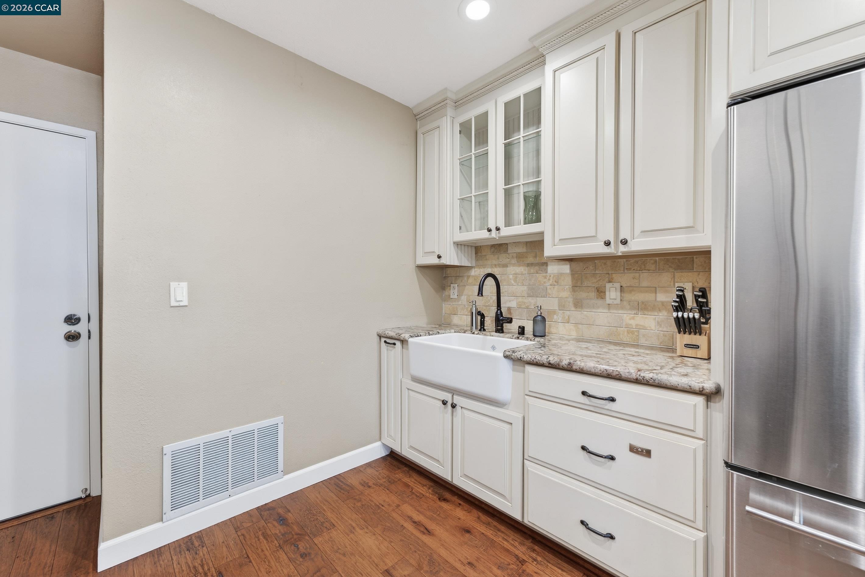 Photo #11: 41126800 Listing: Photo #11