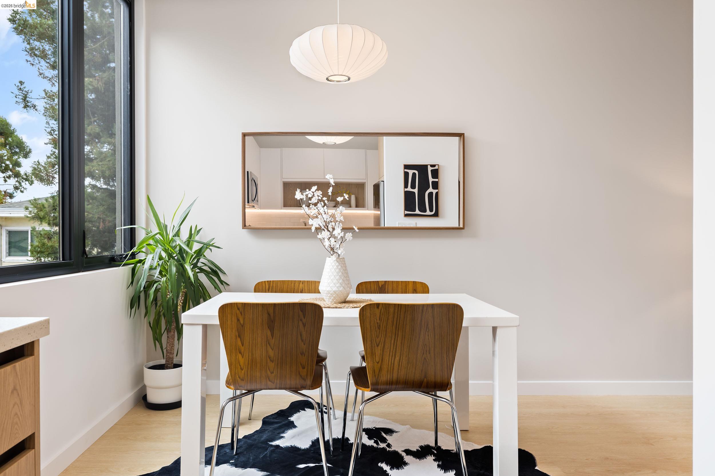 Detail Gallery Image 14 of 32 For 4037 Park Blvd, Oakland,  CA 94602 - 3 Beds | 2 Baths