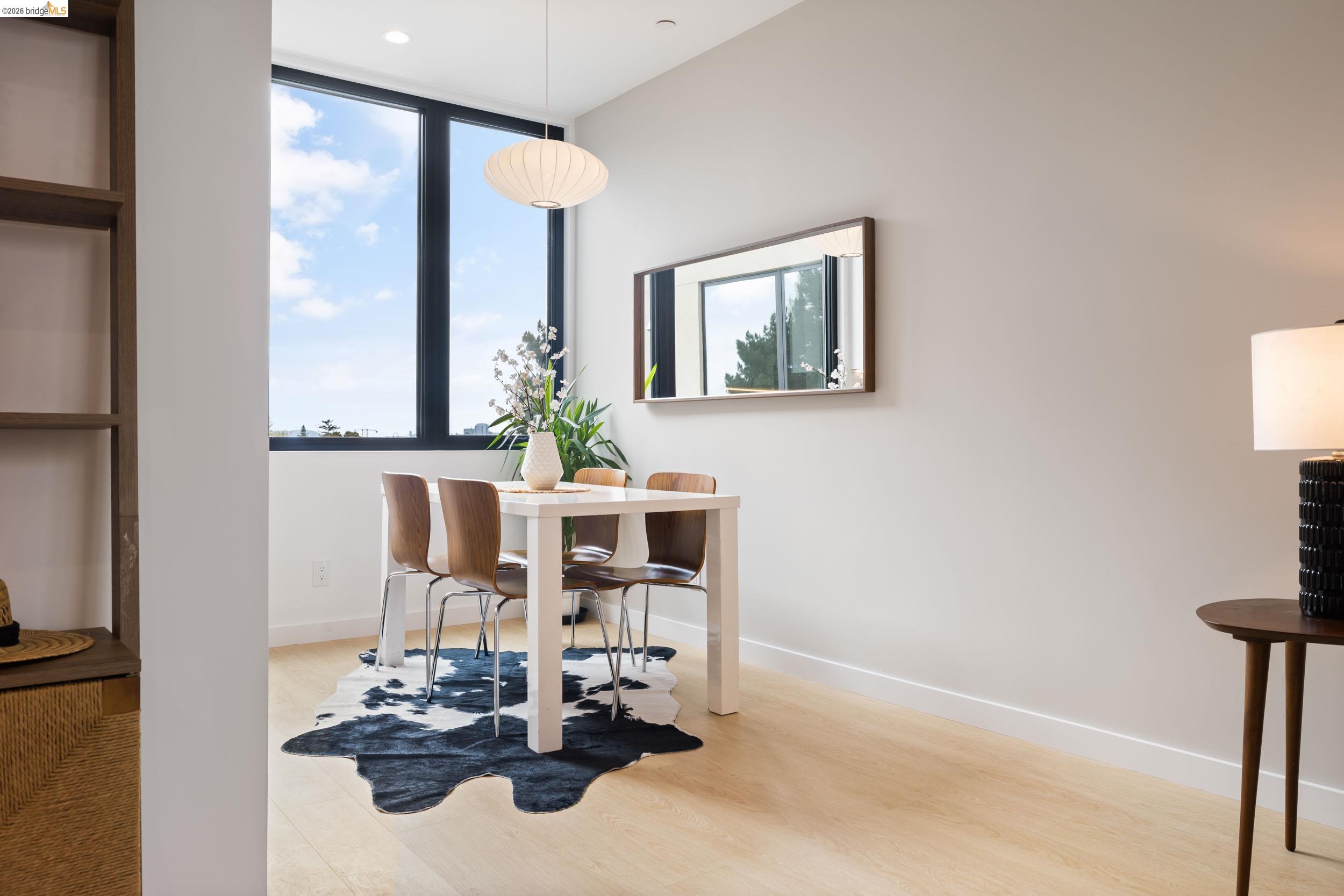 Detail Gallery Image 16 of 32 For 4037 Park Blvd, Oakland,  CA 94602 - 3 Beds | 2 Baths