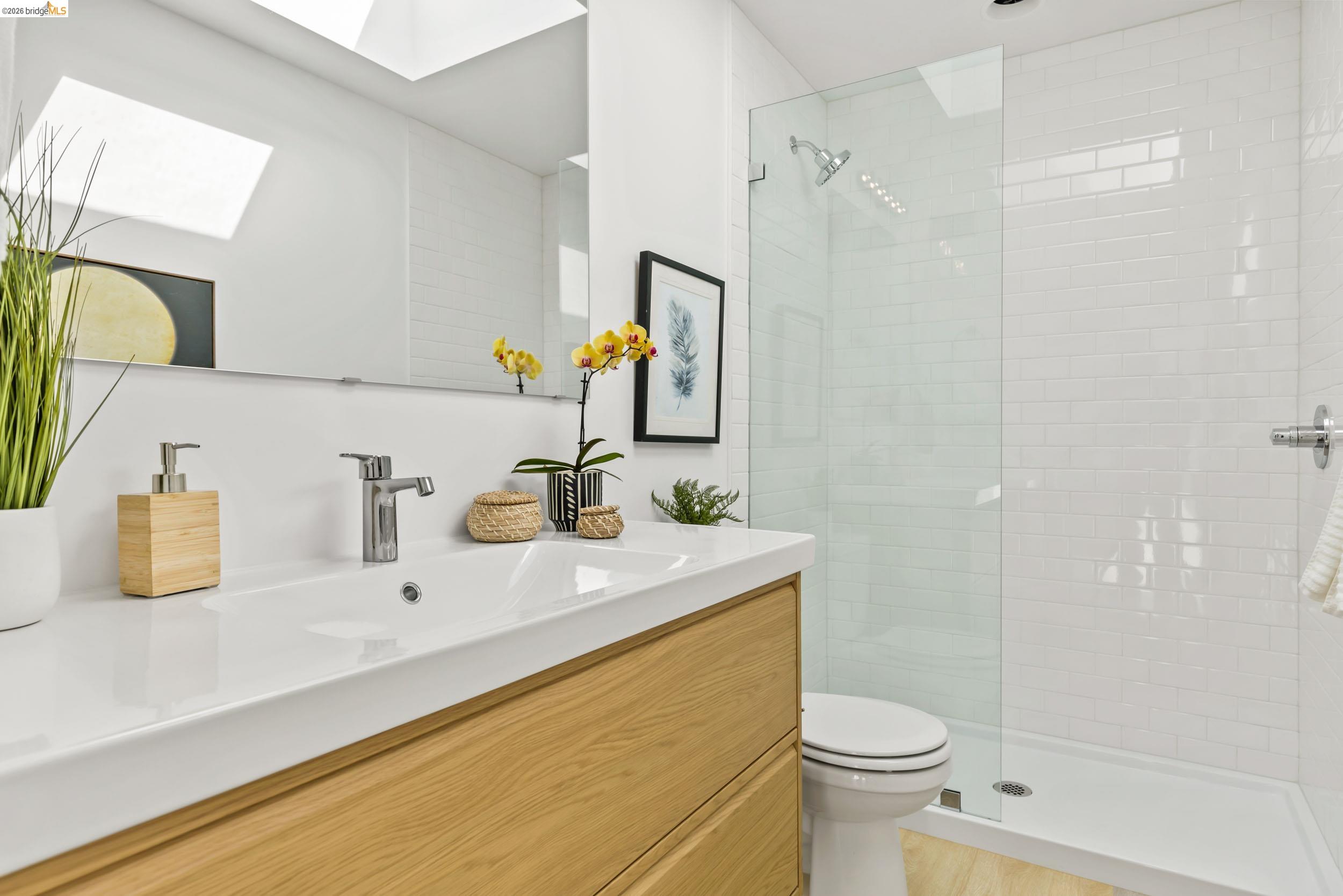 Detail Gallery Image 22 of 32 For 4037 Park Blvd, Oakland,  CA 94602 - 3 Beds | 2 Baths