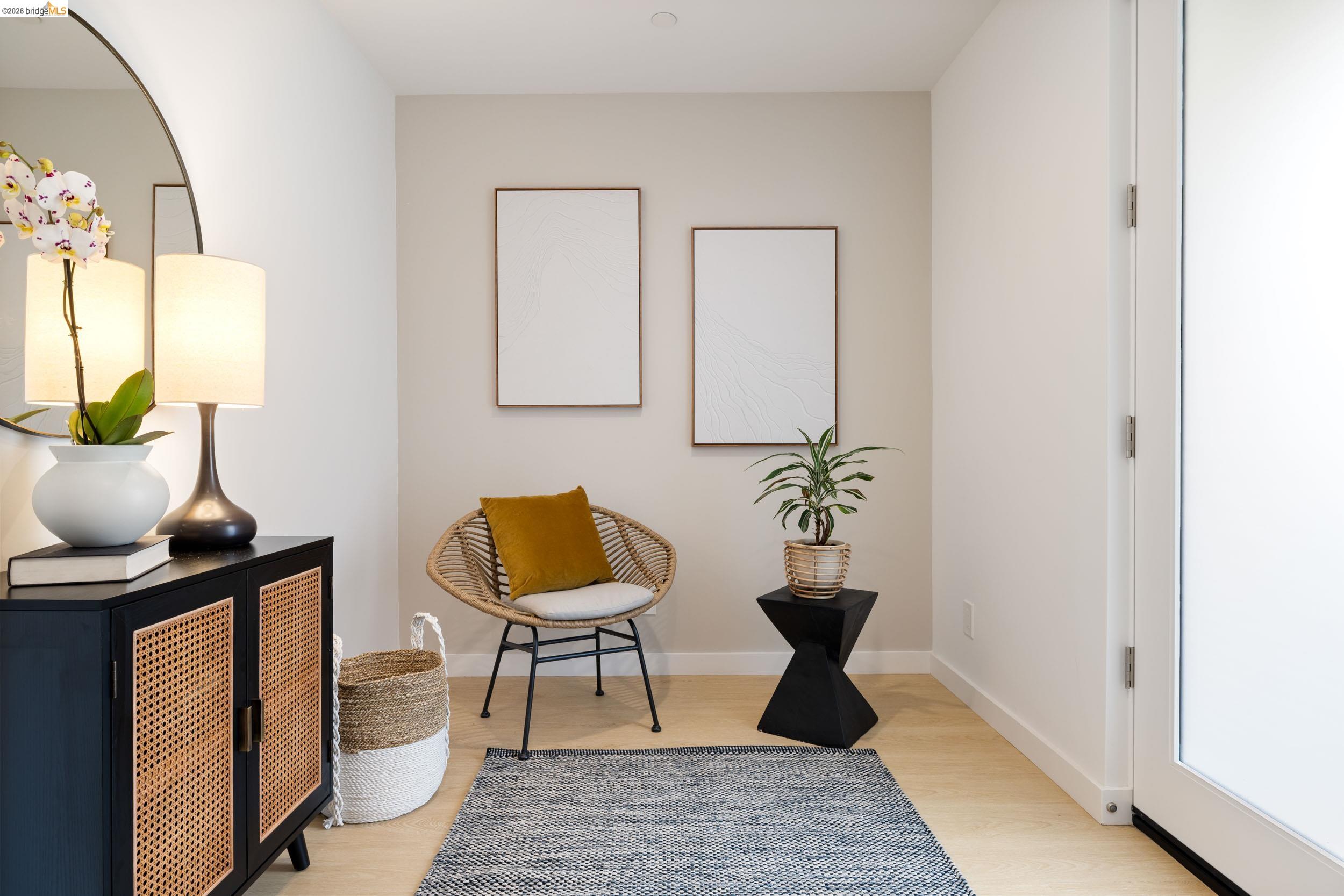 Detail Gallery Image 4 of 32 For 4037 Park Blvd, Oakland,  CA 94602 - 3 Beds | 2 Baths