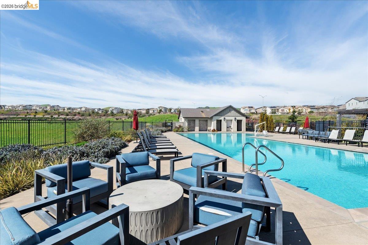 Detail Gallery Image 38 of 49 For 931 via Veneto, San Ramon,  CA 94583 - 4 Beds | 3 Baths