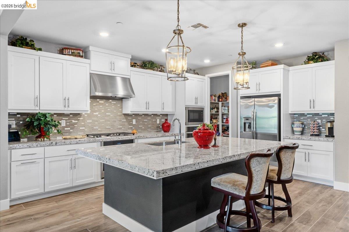 Detail Gallery Image 5 of 49 For 931 via Veneto, San Ramon,  CA 94583 - 4 Beds | 3 Baths