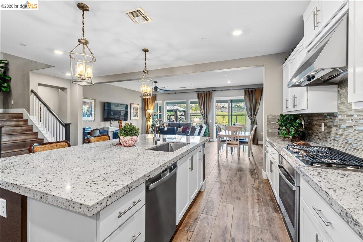 Detail Gallery Image 8 of 49 For 931 via Veneto, San Ramon,  CA 94583 - 4 Beds | 3 Baths