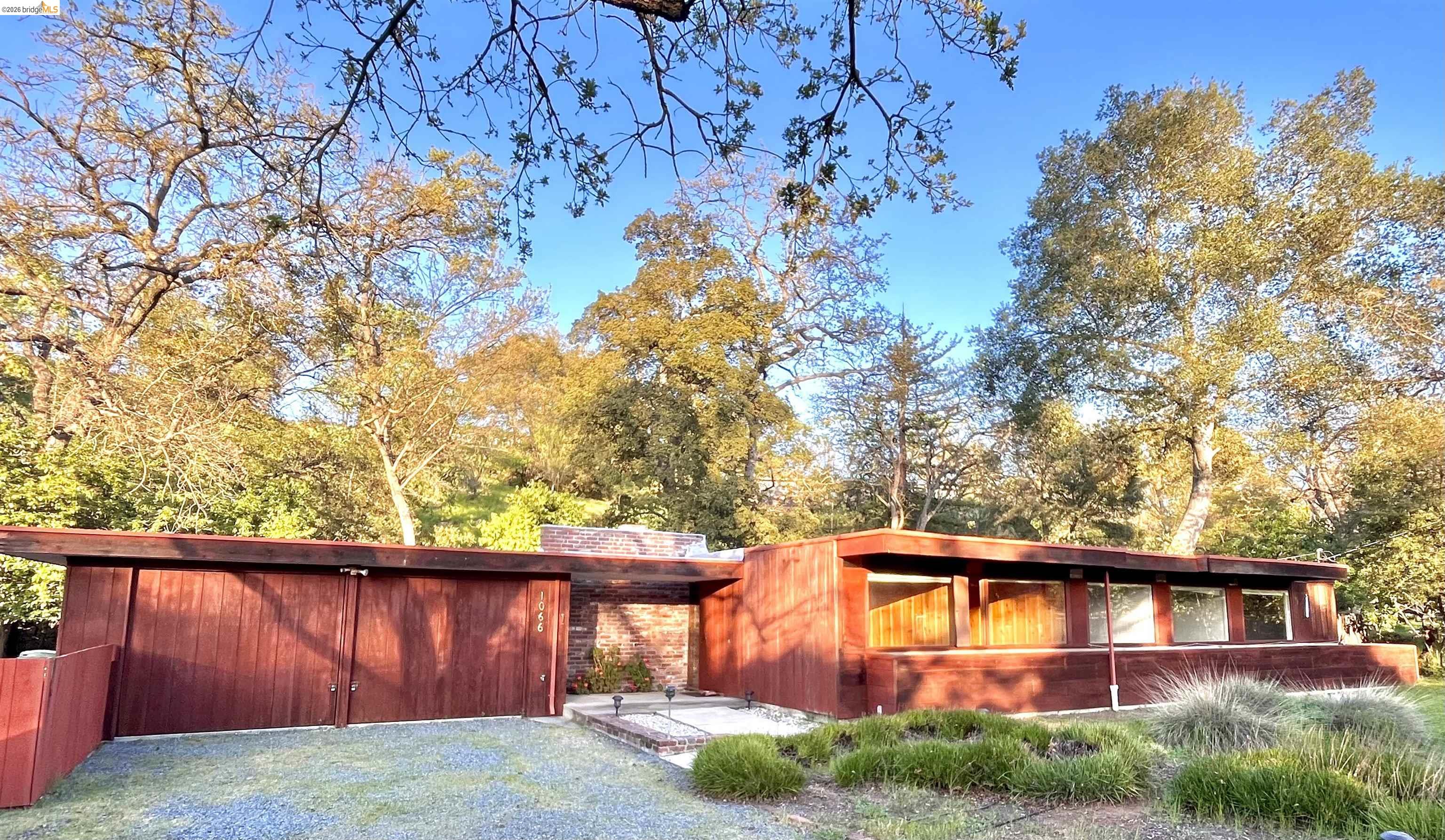 Front Image Thumbnail for EB41126804