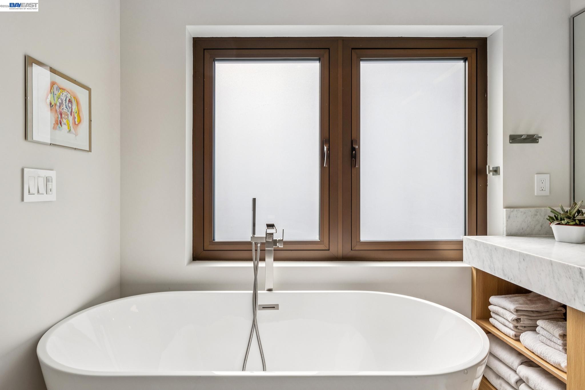 Detail Gallery Image 43 of 60 For 2588 Scout Rd, Oakland,  CA 94611 - 4 Beds | 3/1 Baths