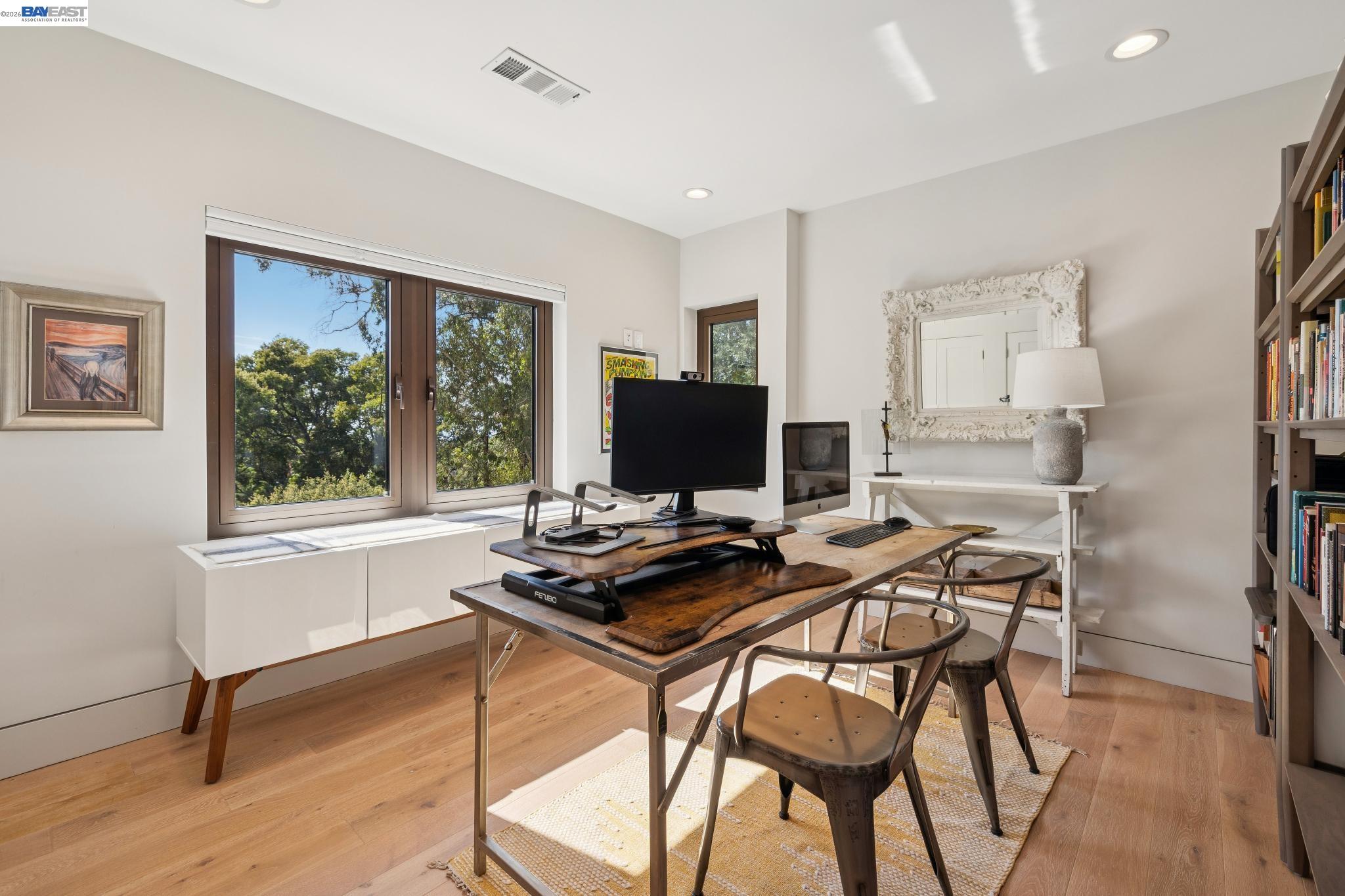 Detail Gallery Image 44 of 60 For 2588 Scout Rd, Oakland,  CA 94611 - 4 Beds | 3/1 Baths