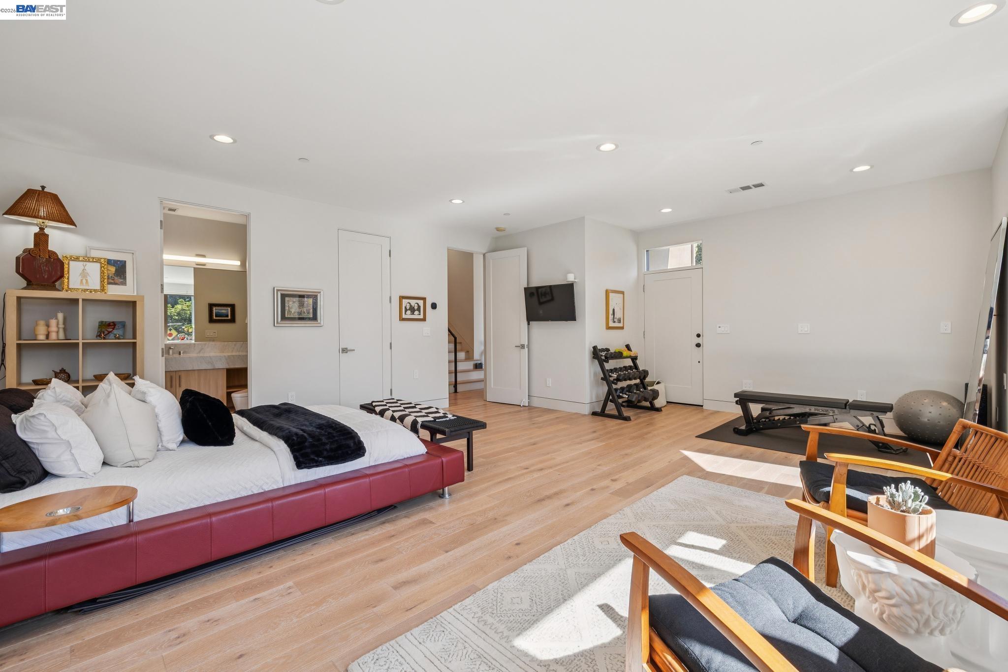 Detail Gallery Image 53 of 60 For 2588 Scout Rd, Oakland,  CA 94611 - 4 Beds | 3/1 Baths