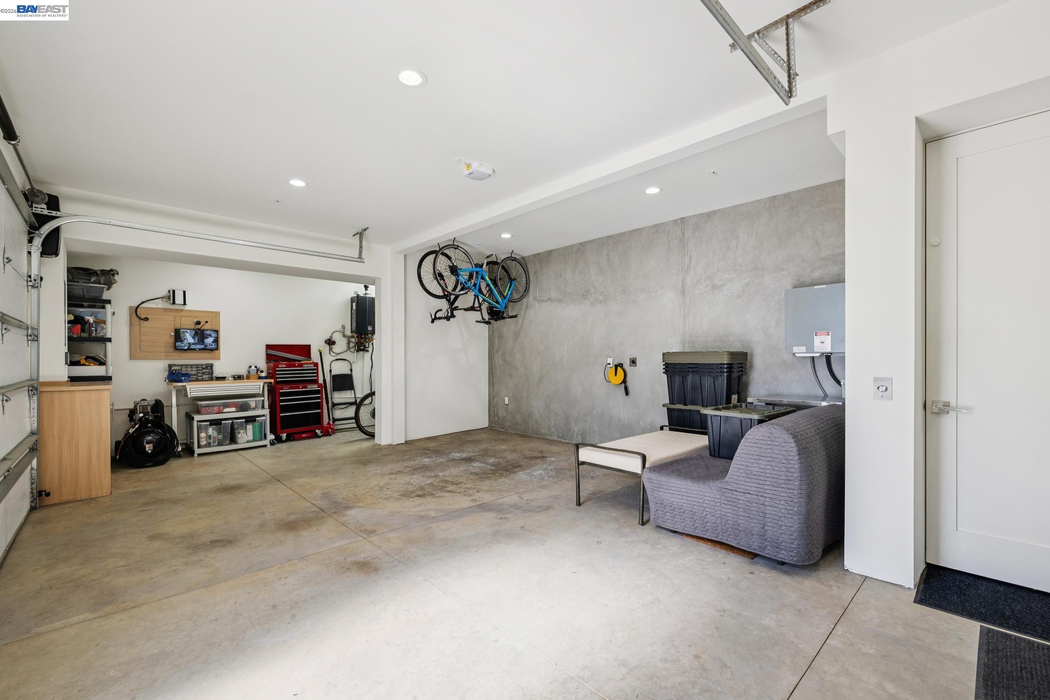 Detail Gallery Image 56 of 60 For 2588 Scout Rd, Oakland,  CA 94611 - 4 Beds | 3/1 Baths