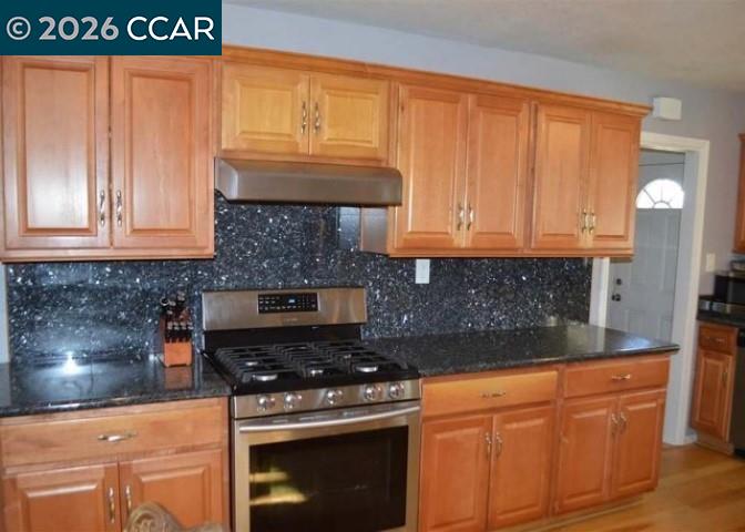 Detail Gallery Image 12 of 16 For 1898 Clayton Way, Concord,  CA 94519 - 3 Beds | 2 Baths