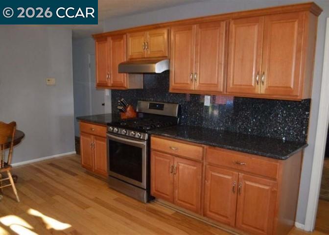 Detail Gallery Image 6 of 16 For 1898 Clayton Way, Concord,  CA 94519 - 3 Beds | 2 Baths