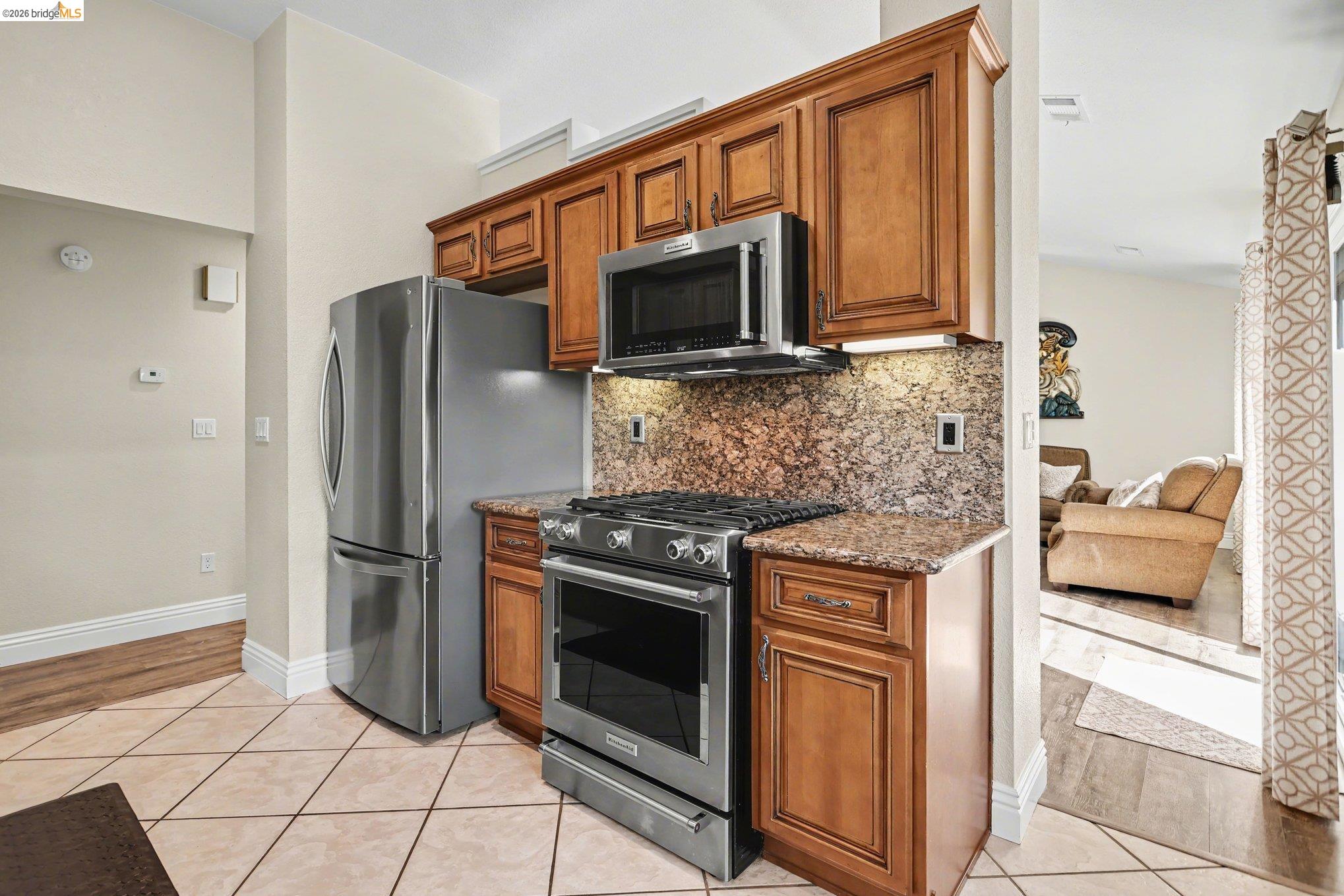 Detail Gallery Image 2 of 43 For 101 Concannon Court, Oakley,  CA 94561 - 3 Beds | 2 Baths