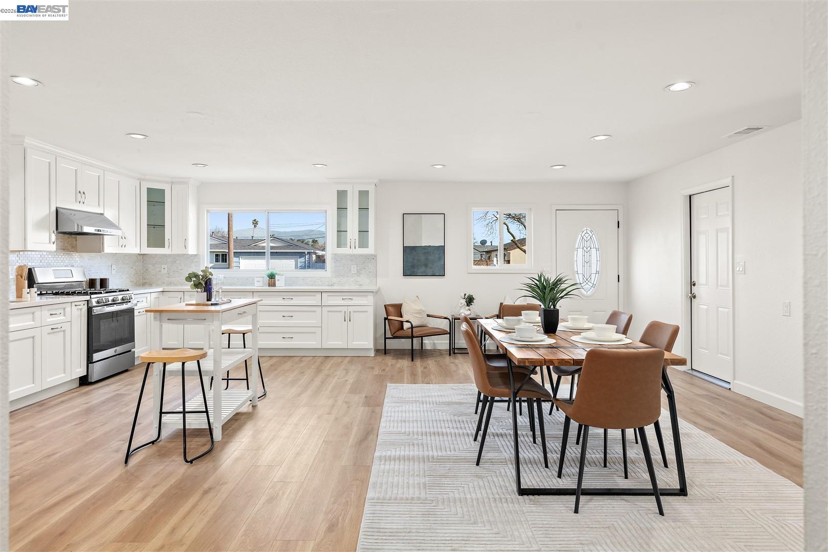 Detail Gallery Image 2 of 34 For 4789 Calaveras Ave, Fremont,  CA 94538 - 3 Beds | 2 Baths