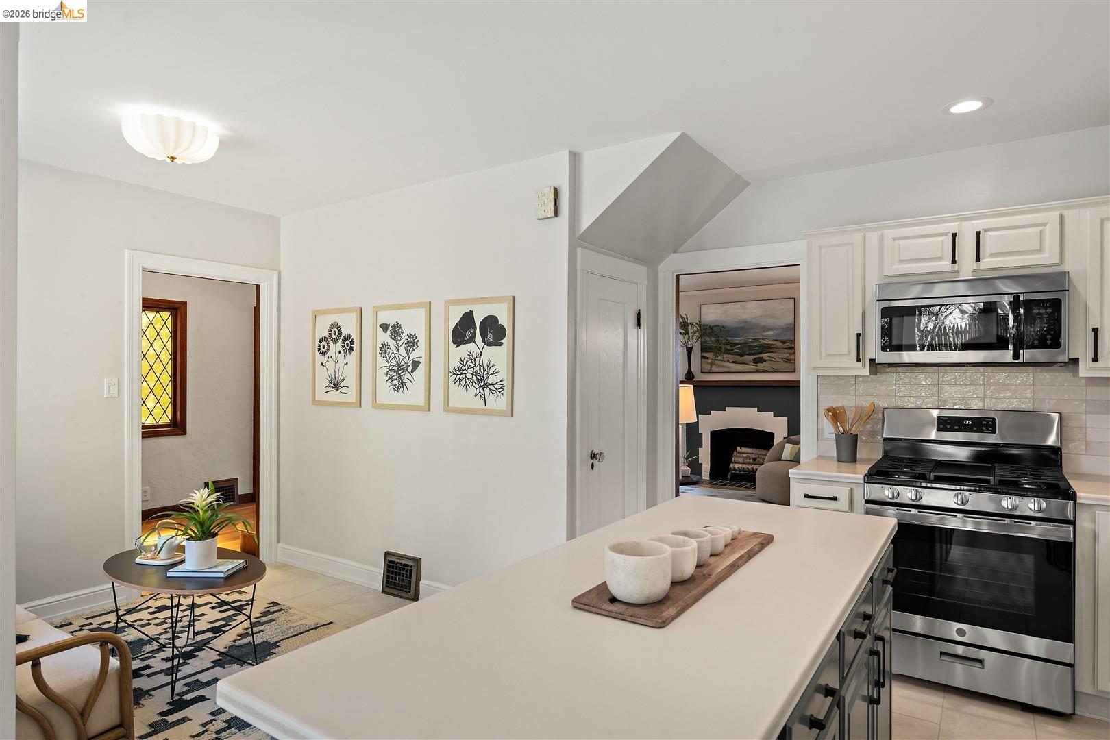 Detail Gallery Image 20 of 58 For 2121 Eunice Street, Berkeley,  CA 94709 - 3 Beds | 1/1 Baths