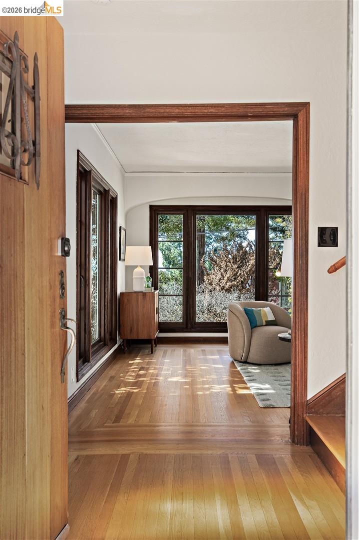 Detail Gallery Image 7 of 58 For 2121 Eunice Street, Berkeley,  CA 94709 - 3 Beds | 1/1 Baths