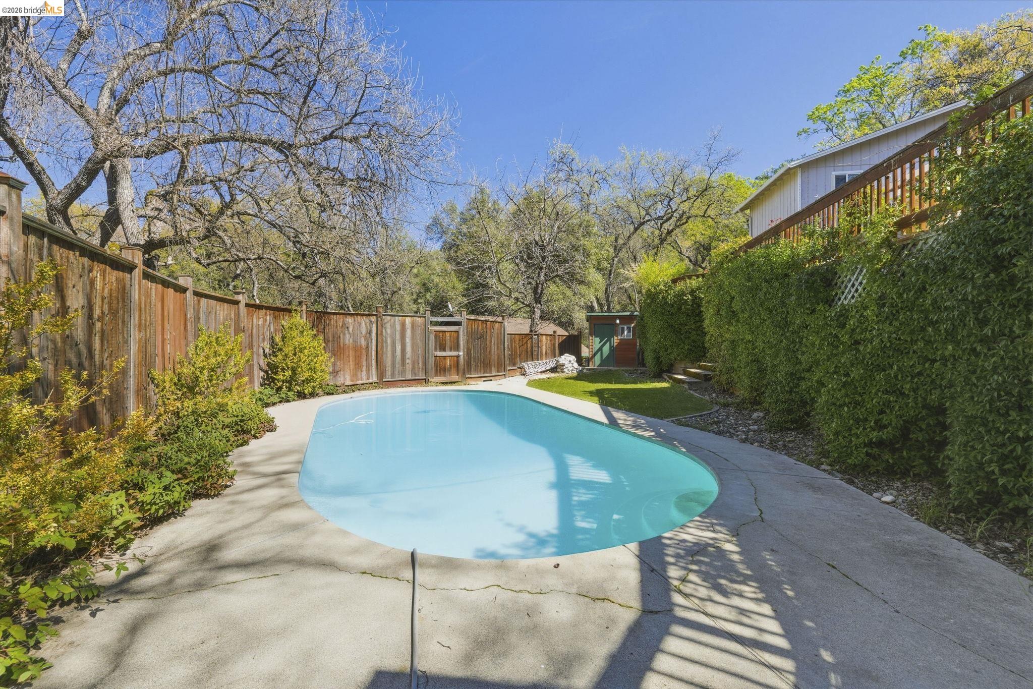 Detail Gallery Image 19 of 30 For 18389 Woodham Carne, Sonora,  CA 95370 - 4 Beds | 3 Baths