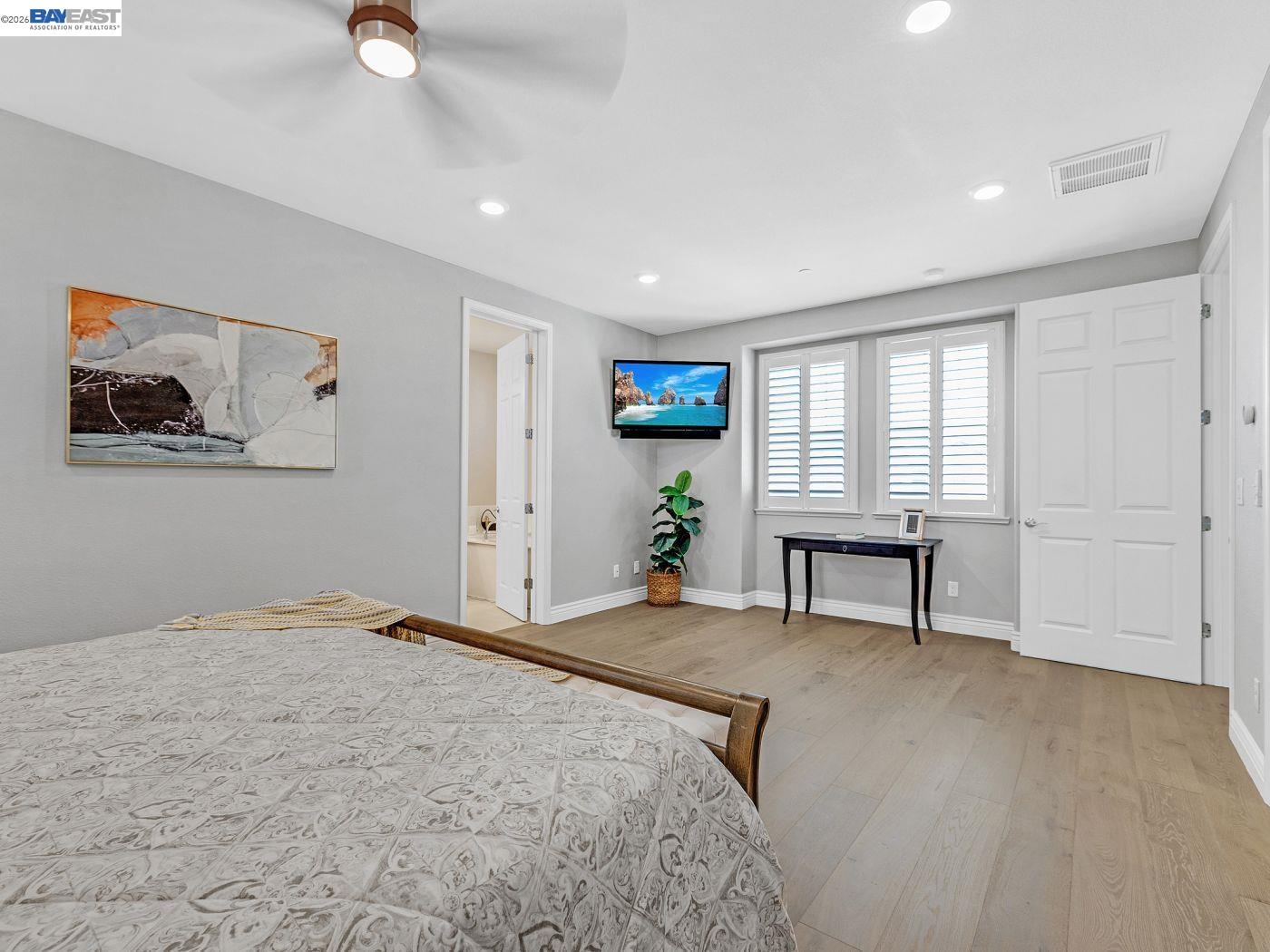 Detail Gallery Image 16 of 38 For 4940 Bunkhouse St, Fremont,  CA 94555 - 5 Beds | 3/1 Baths