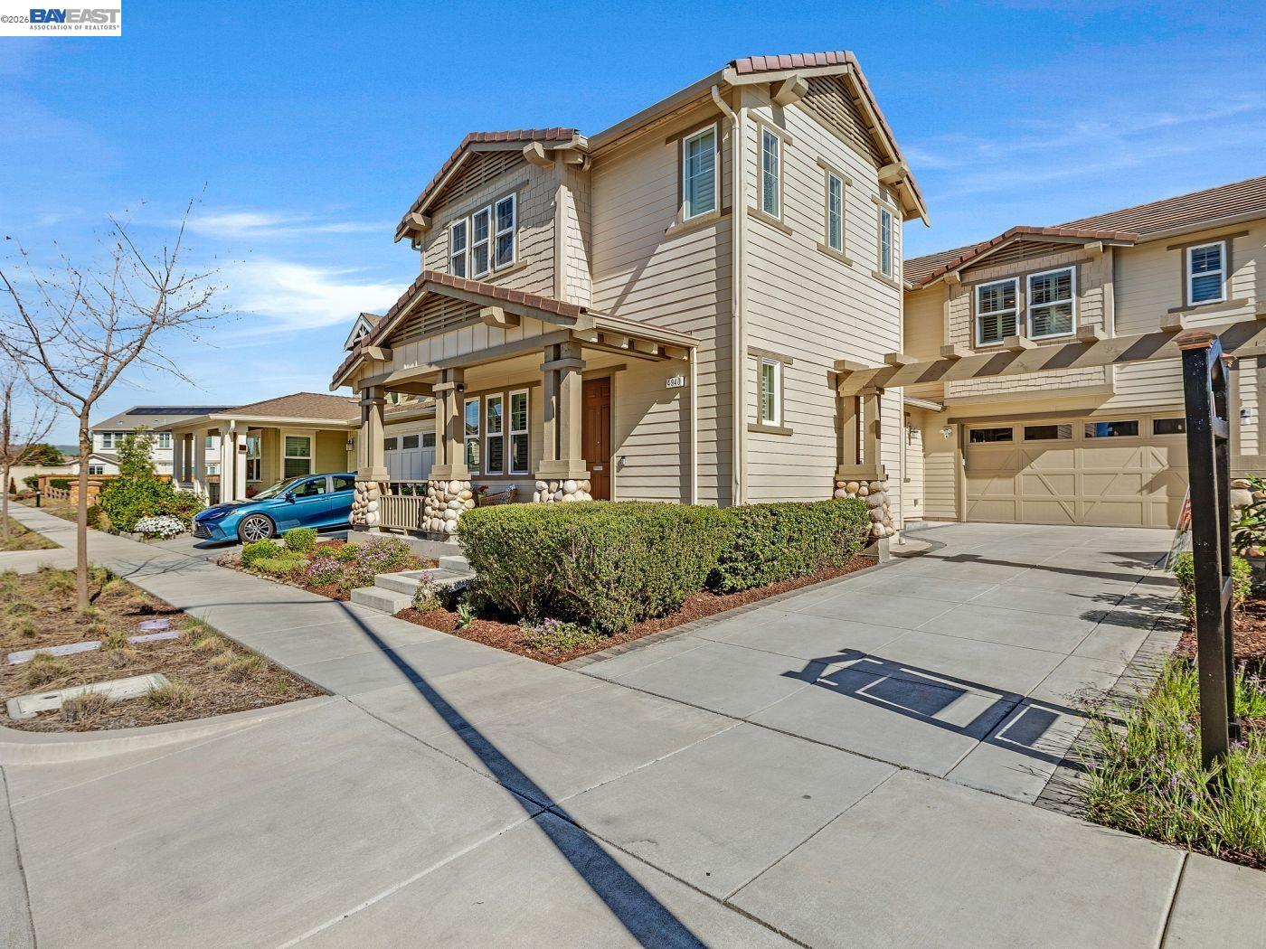 Detail Gallery Image 3 of 38 For 4940 Bunkhouse St, Fremont,  CA 94555 - 5 Beds | 3/1 Baths