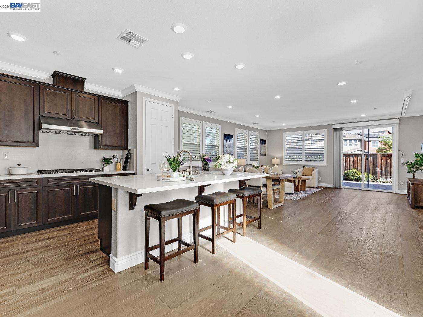 Detail Gallery Image 7 of 38 For 4940 Bunkhouse St, Fremont,  CA 94555 - 5 Beds | 3/1 Baths