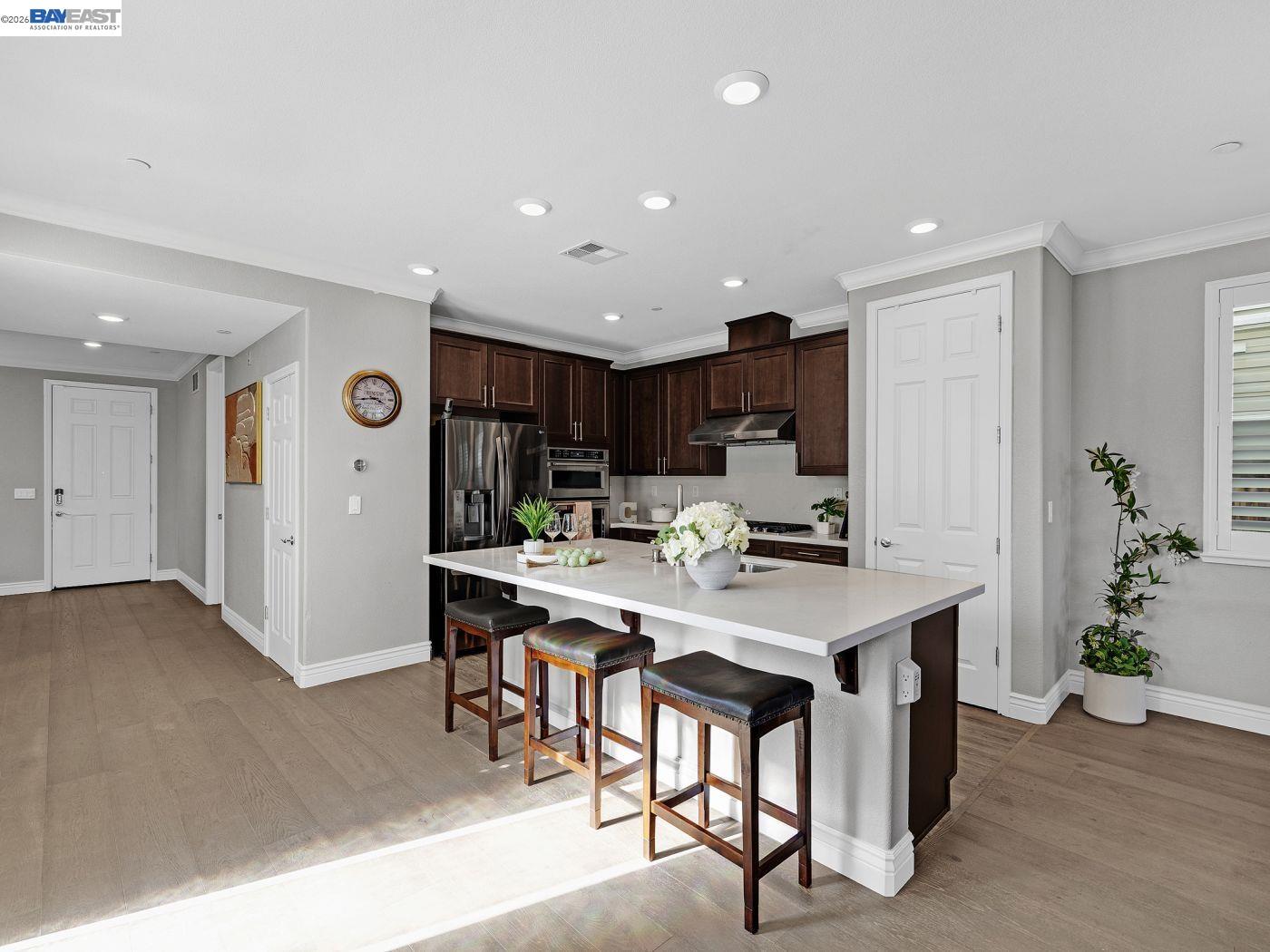 Detail Gallery Image 8 of 38 For 4940 Bunkhouse St, Fremont,  CA 94555 - 5 Beds | 3/1 Baths