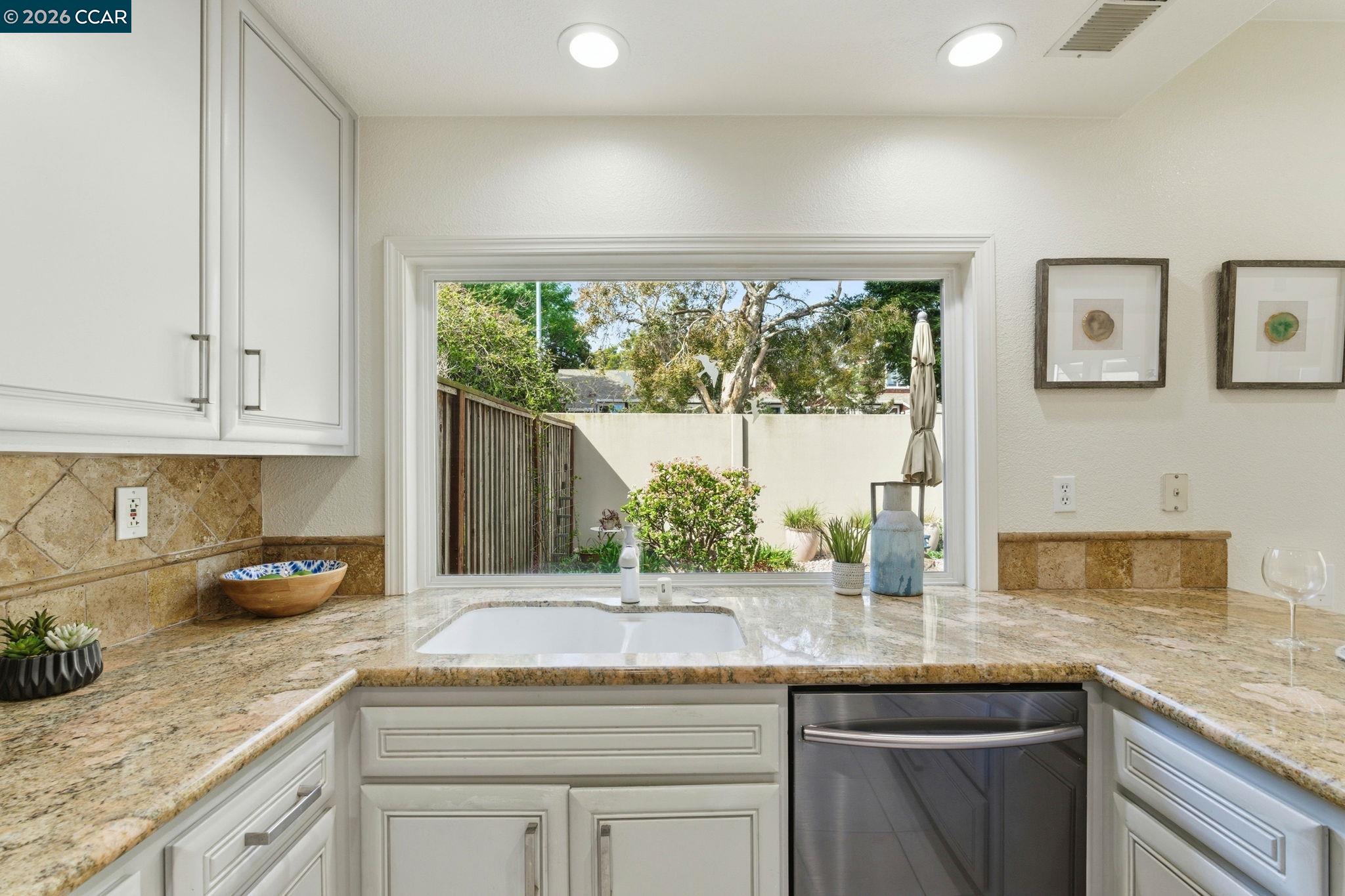 Photo #18: 41126817 Listing: Photo #18