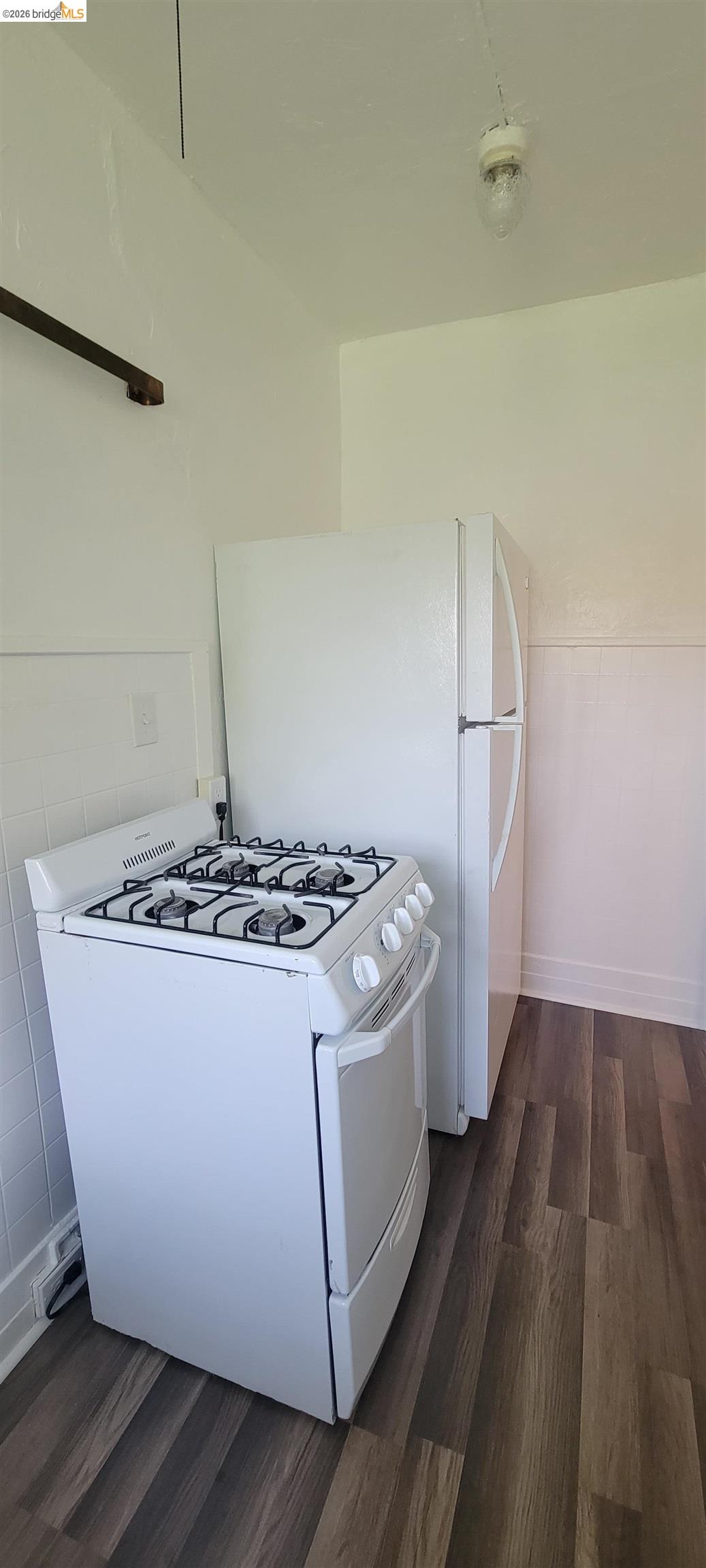 Detail Gallery Image 5 of 12 For 1325 E 21st St, Oakland,  CA 94606 - 1 Beds | 1 Baths