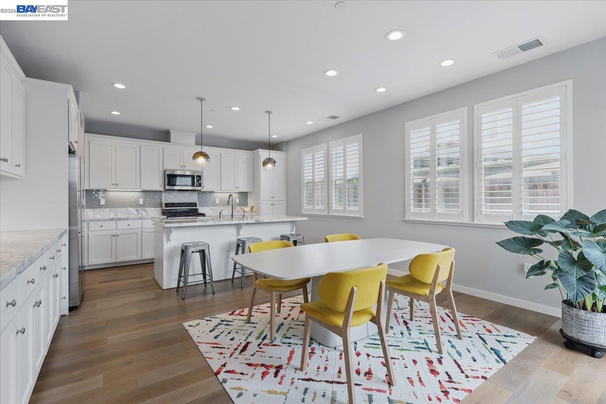 Detail Gallery Image 11 of 40 For 36188 Fig Tree Lane, Newark,  CA 94560 - 4 Beds | 2/1 Baths