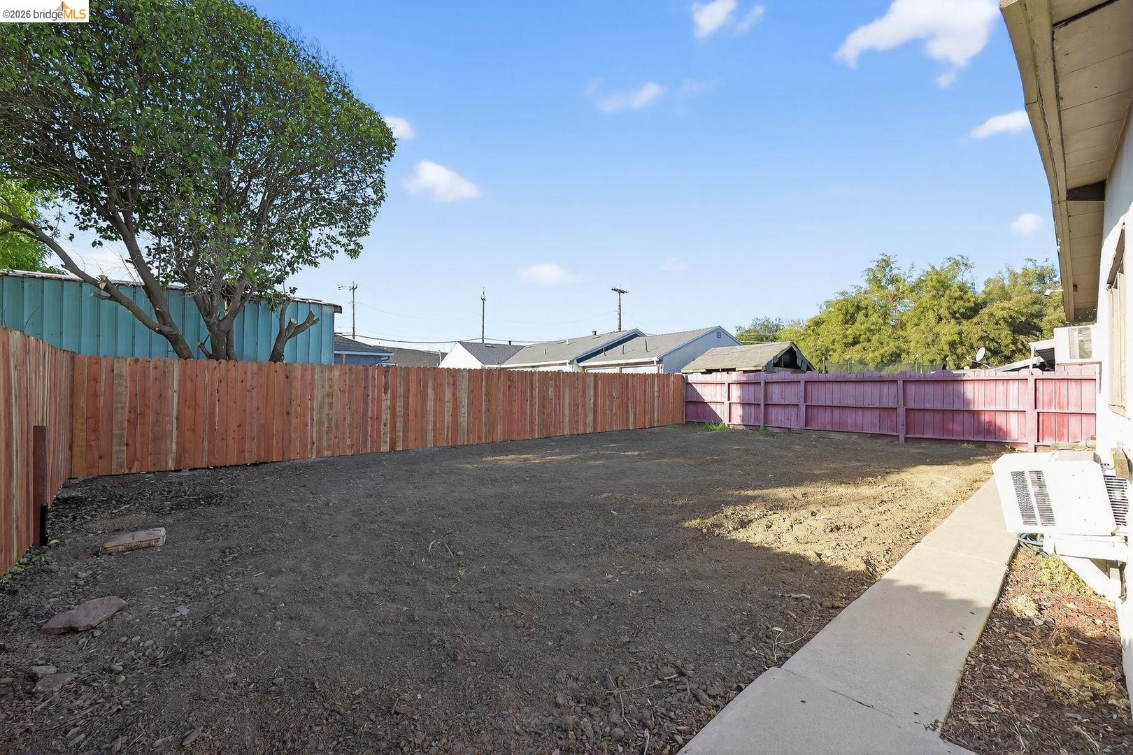 Detail Gallery Image 23 of 25 For 16 Bryan Ave, Antioch,  CA 94509 - 3 Beds | 1 Baths