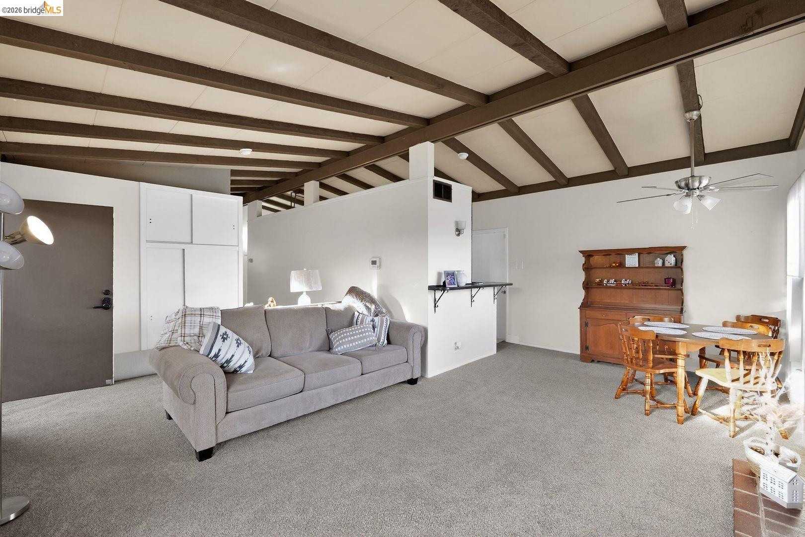 Detail Gallery Image 5 of 25 For 16 Bryan Ave, Antioch,  CA 94509 - 3 Beds | 1 Baths