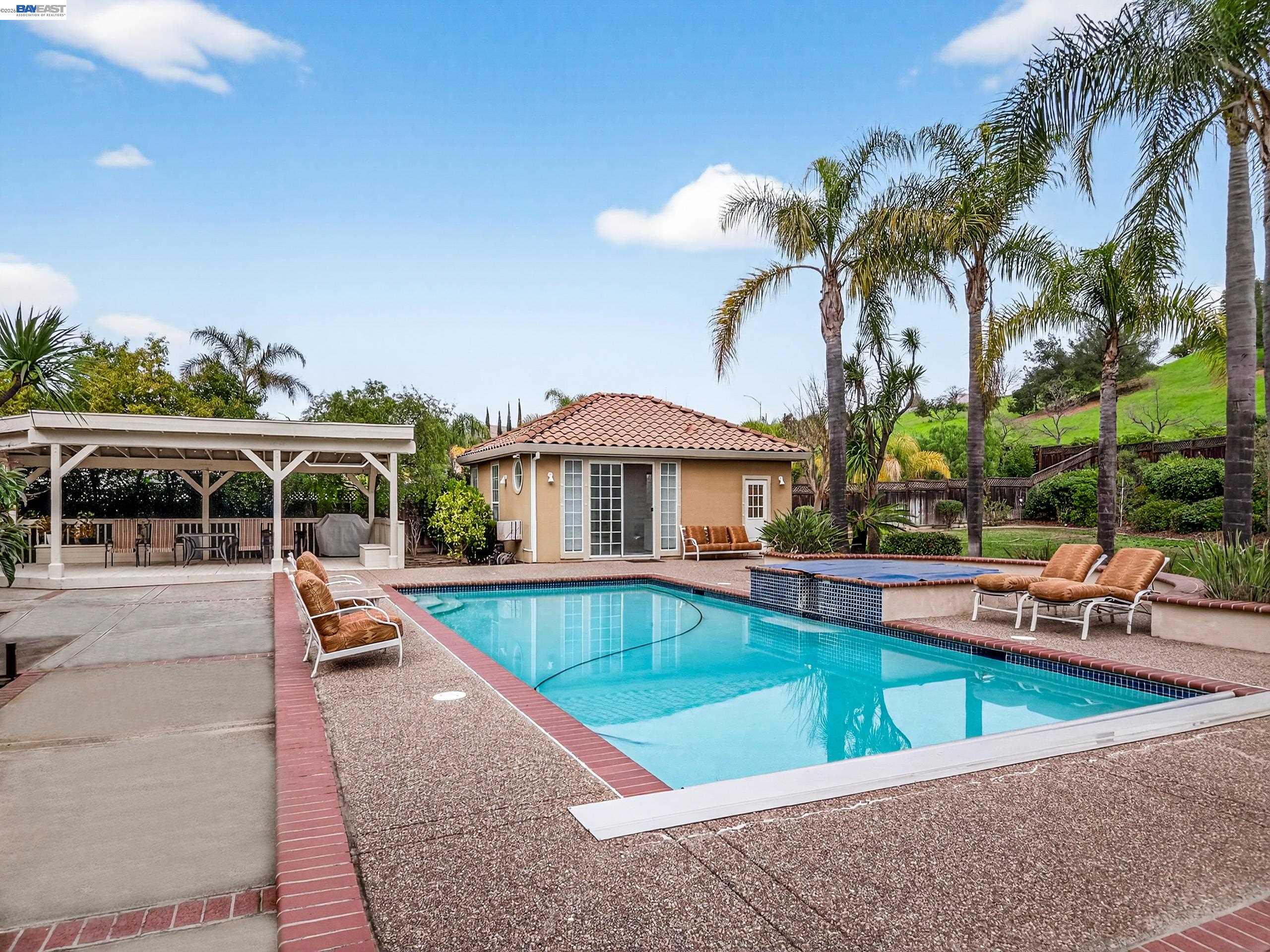 Detail Gallery Image 30 of 38 For 2166 Shadow Ridge Way, San Jose,  CA 95138 - 5 Beds | 4 Baths