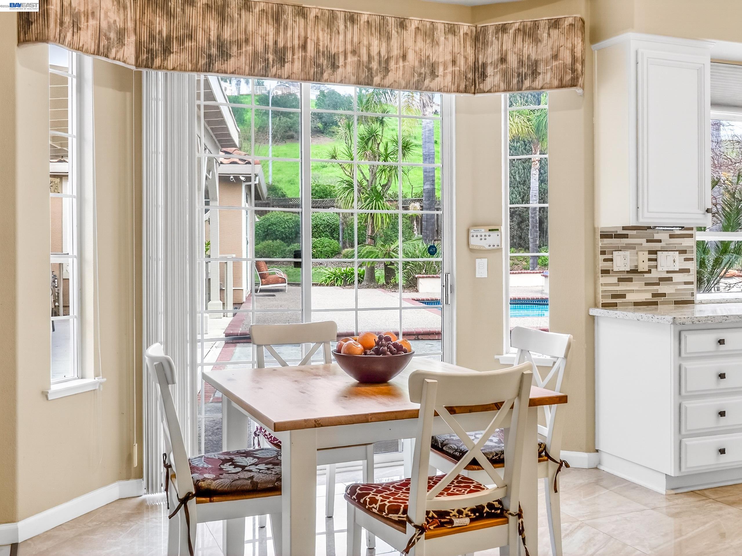 Detail Gallery Image 10 of 38 For 2166 Shadow Ridge Way, San Jose,  CA 95138 - 5 Beds | 4 Baths