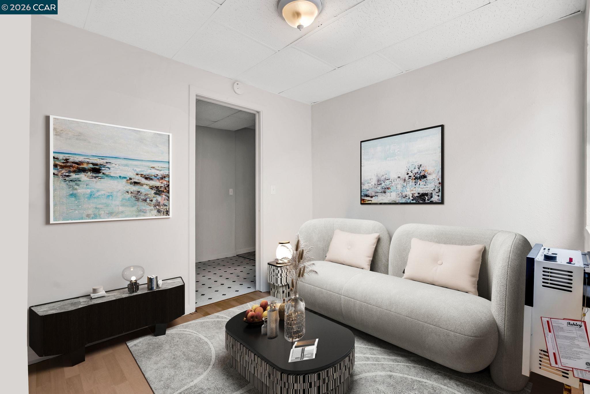 Detail Gallery Image 27 of 44 For 2150 35th Ave, Oakland,  CA 94601 - 5 Beds | 2/2 Baths