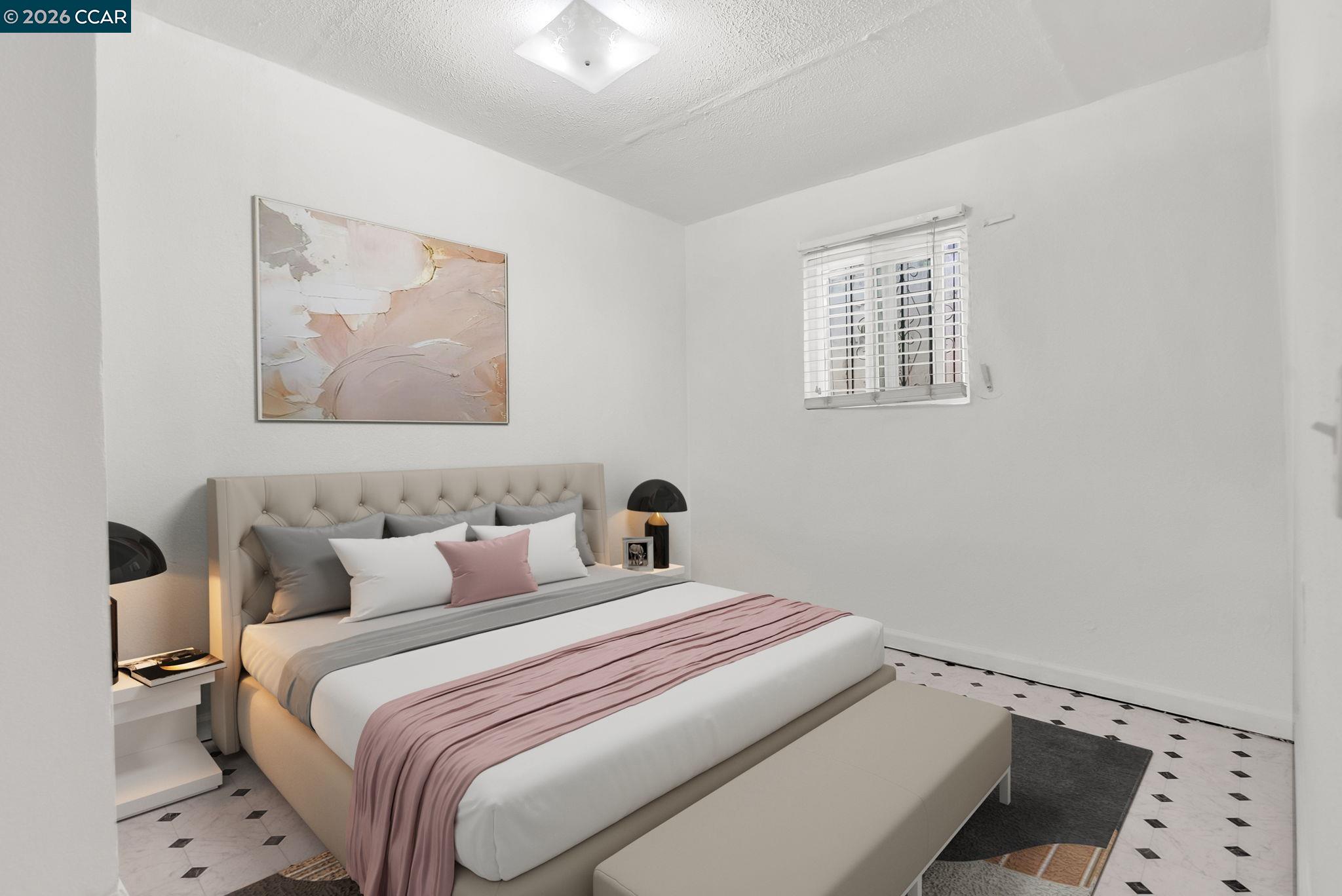 Detail Gallery Image 33 of 44 For 2150 35th Ave, Oakland,  CA 94601 - 5 Beds | 2/2 Baths