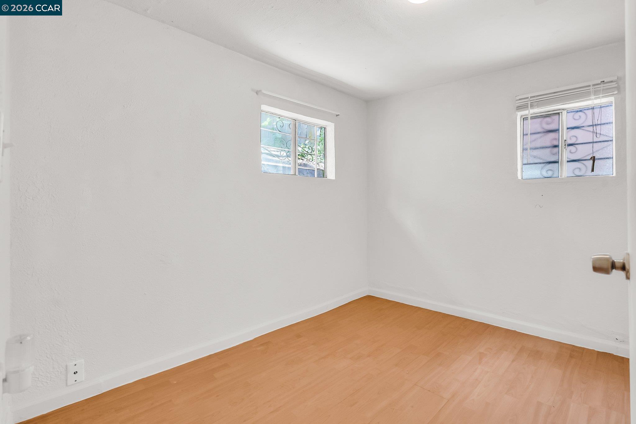 Detail Gallery Image 36 of 44 For 2150 35th Ave, Oakland,  CA 94601 - 5 Beds | 2/2 Baths