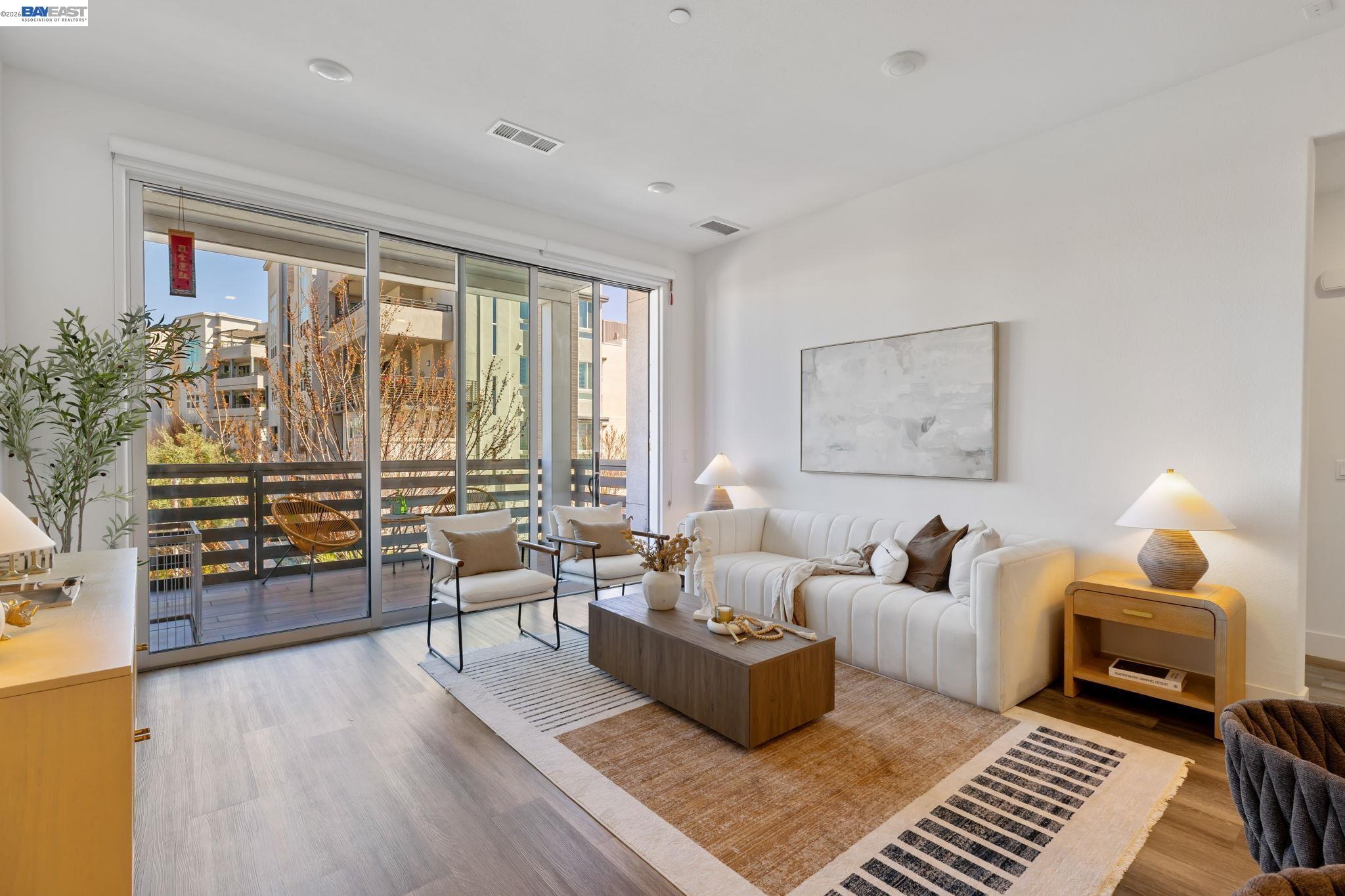 Detail Gallery Image 5 of 30 For 45128 Warm Springs Blvd #327,  Fremont,  CA 94539 - 2 Beds | 2 Baths