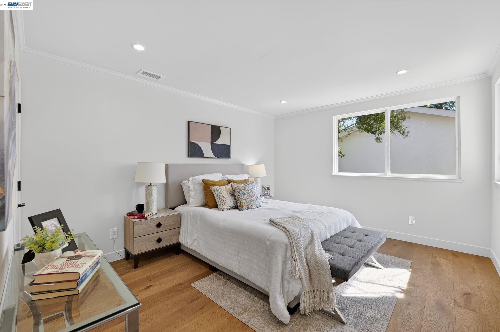 Detail Gallery Image 27 of 39 For 792 8th Ave, Redwood City,  CA 94063 - 4 Beds | 3 Baths