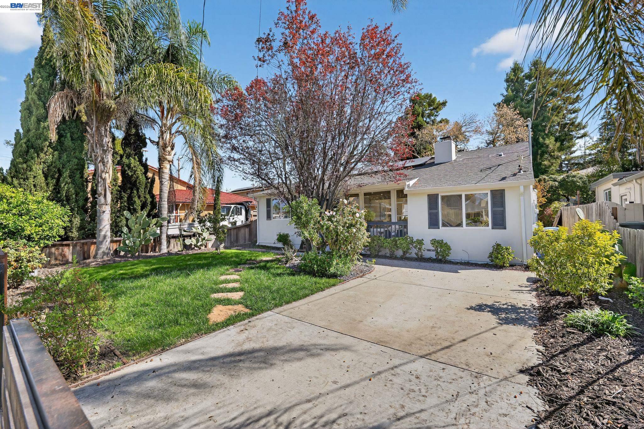 Detail Gallery Image 31 of 39 For 792 8th Ave, Redwood City,  CA 94063 - 4 Beds | 3 Baths