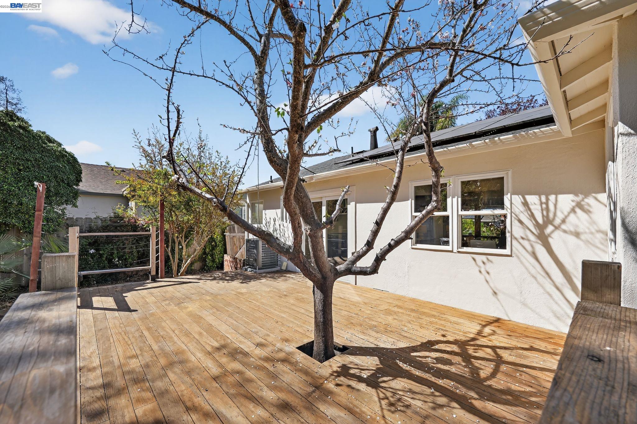 Detail Gallery Image 34 of 39 For 792 8th Ave, Redwood City,  CA 94063 - 4 Beds | 3 Baths