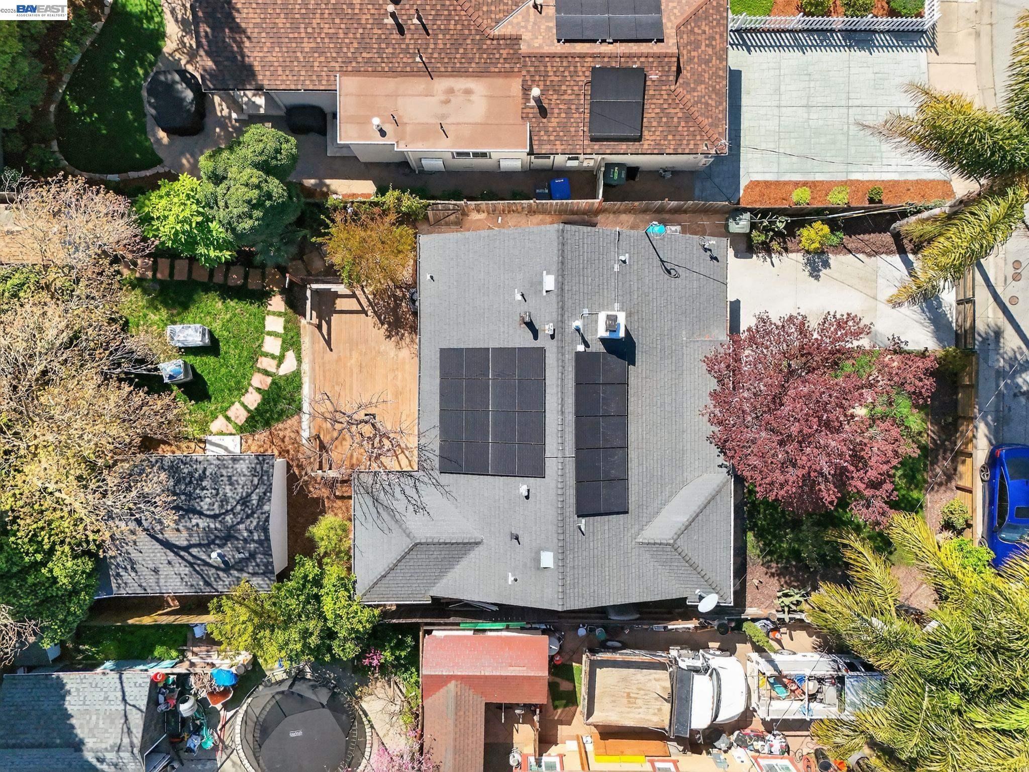 Detail Gallery Image 35 of 39 For 792 8th Ave, Redwood City,  CA 94063 - 4 Beds | 3 Baths