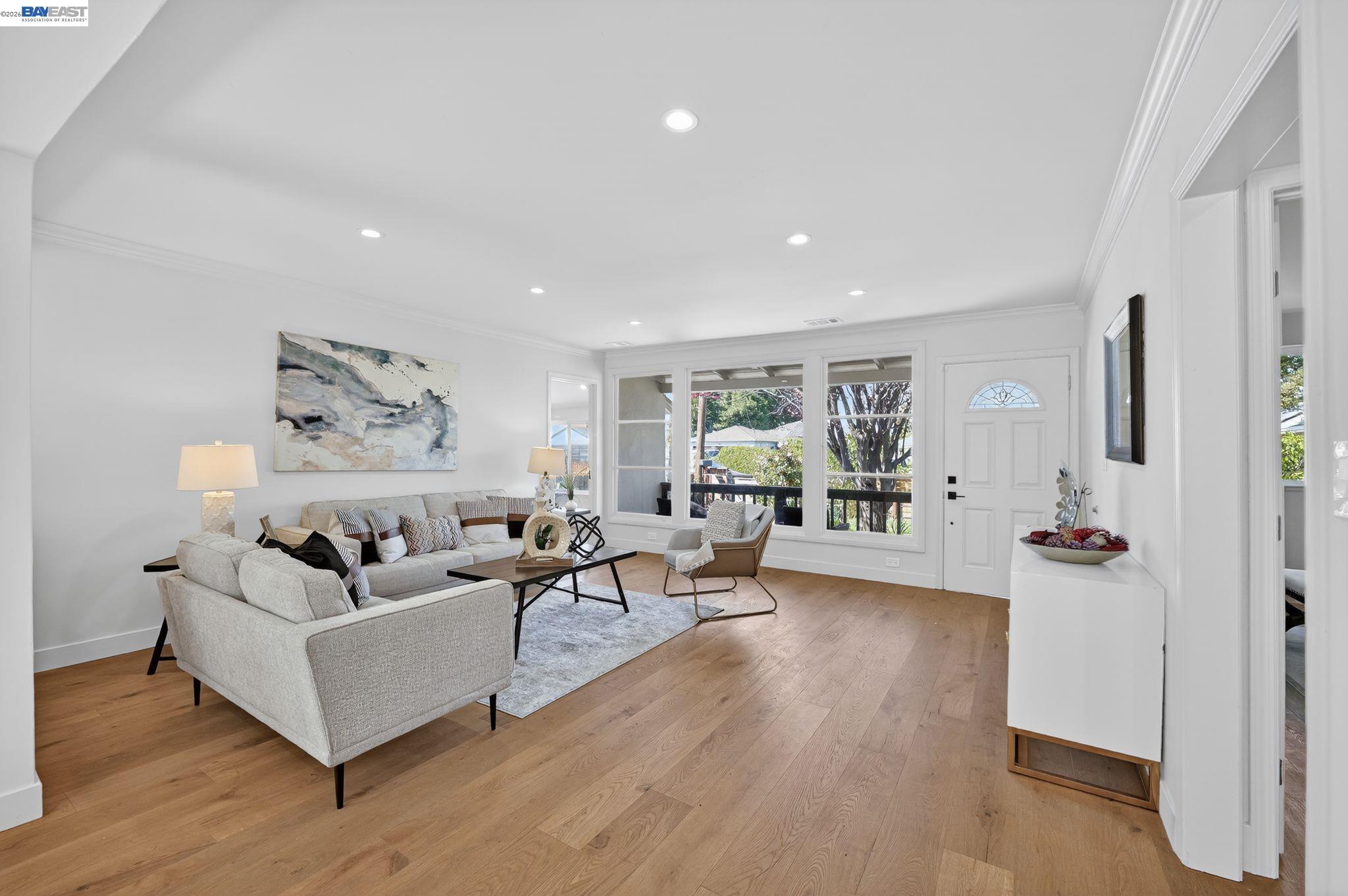 Detail Gallery Image 5 of 39 For 792 8th Ave, Redwood City,  CA 94063 - 4 Beds | 3 Baths