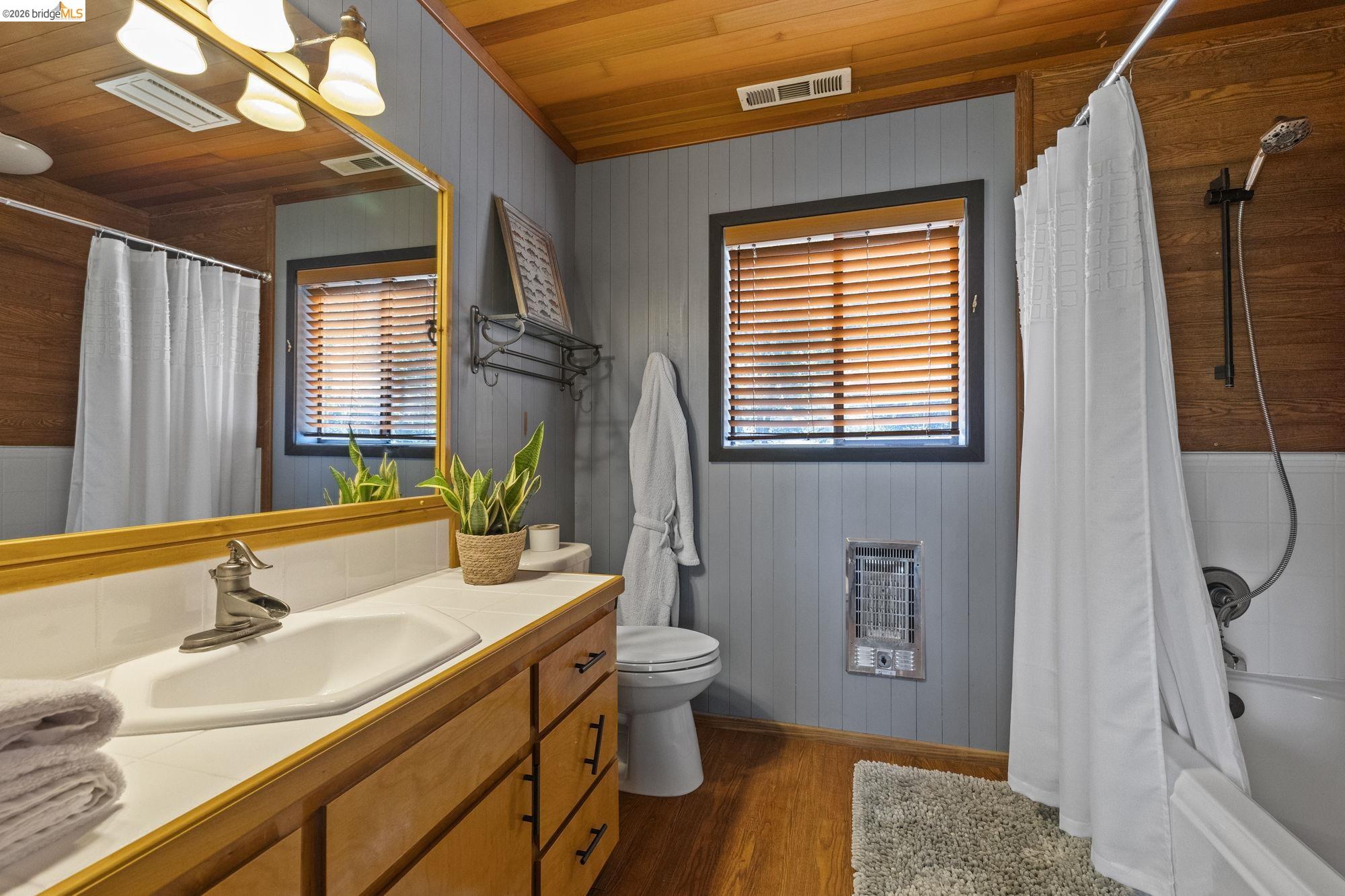 Detail Gallery Image 18 of 26 For 23009 Red Wing Trl, Twain Harte,  CA 95383 - 3 Beds | 3 Baths