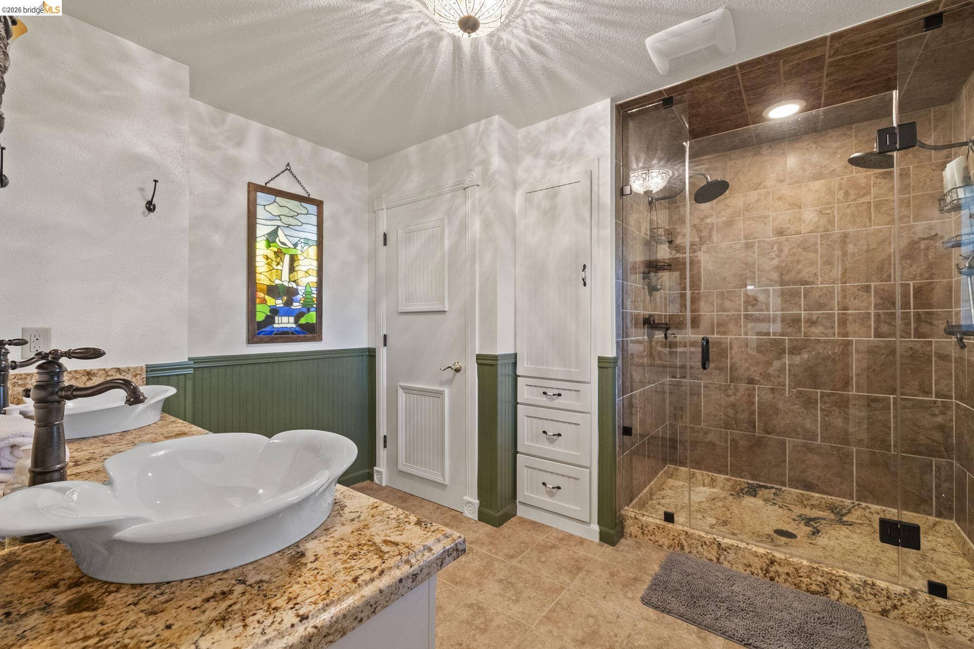 Detail Gallery Image 7 of 26 For 23009 Red Wing Trl, Twain Harte,  CA 95383 - 3 Beds | 3 Baths