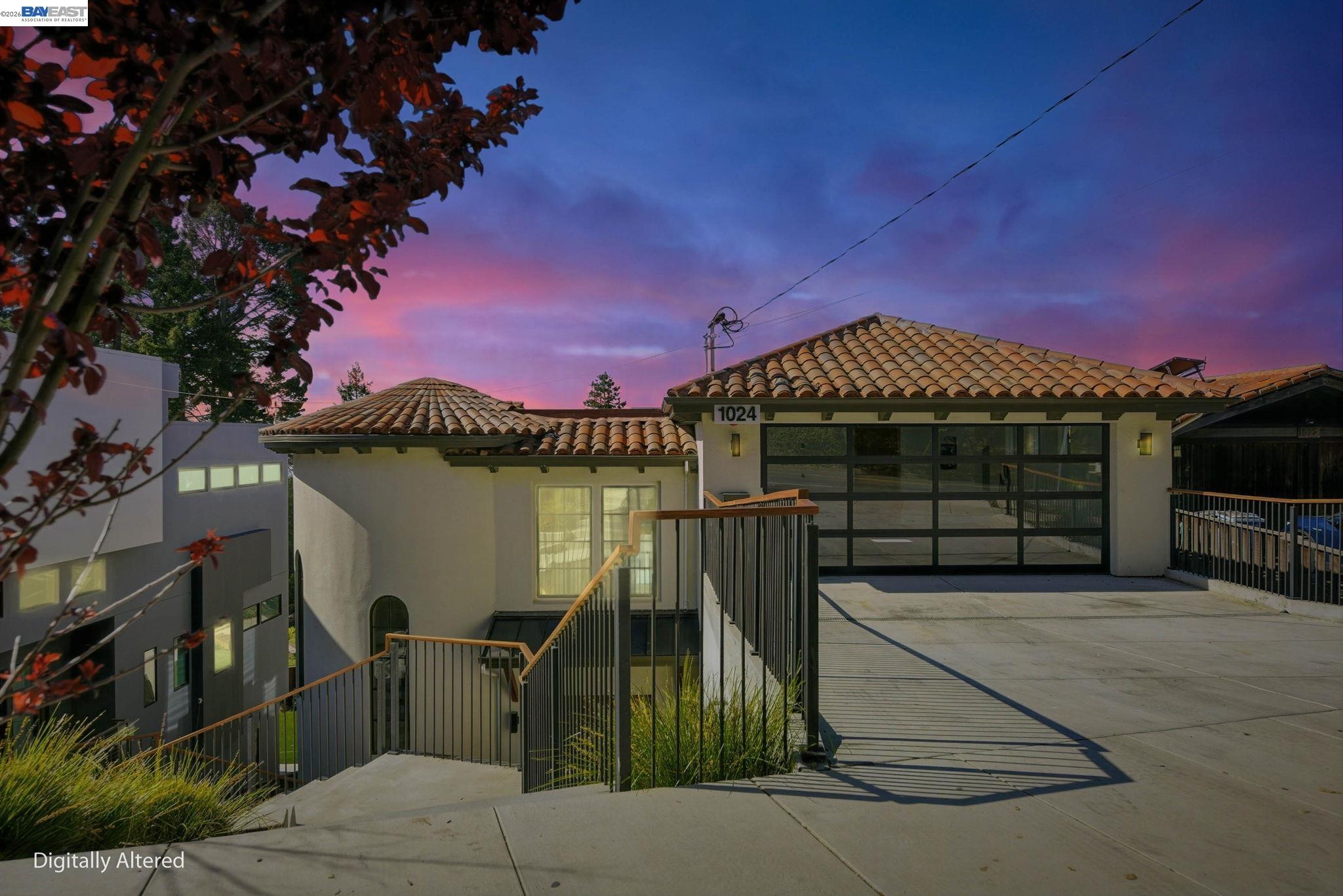 Detail Gallery Image 17 of 60 For 1024 Grizzly Peak Blvd, Berkeley,  CA 94708 - 5 Beds | 4/1 Baths