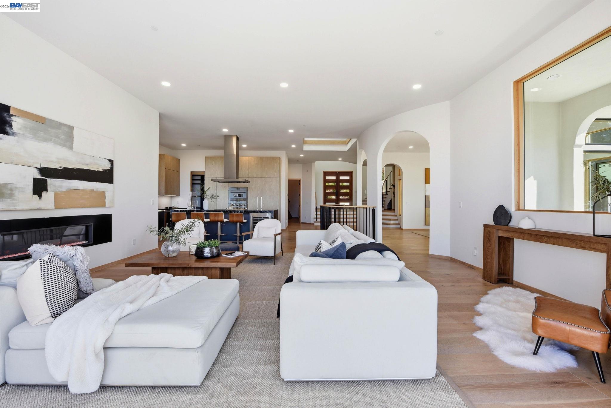 Detail Gallery Image 27 of 60 For 1024 Grizzly Peak Blvd, Berkeley,  CA 94708 - 5 Beds | 4/1 Baths