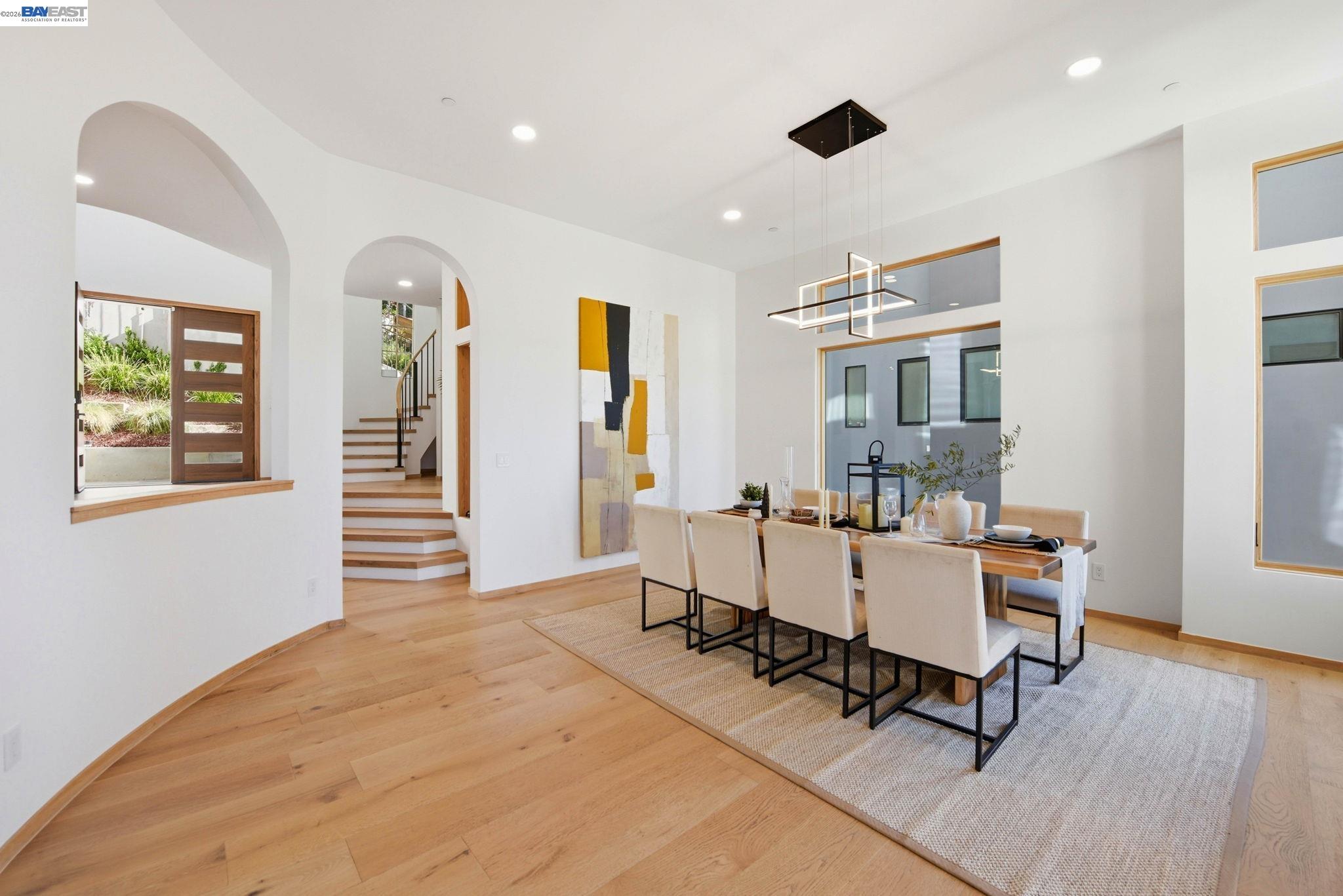 Detail Gallery Image 29 of 58 For 1024 Grizzly Peak Blvd, Berkeley,  CA 94708 - 5 Beds | 4/1 Baths