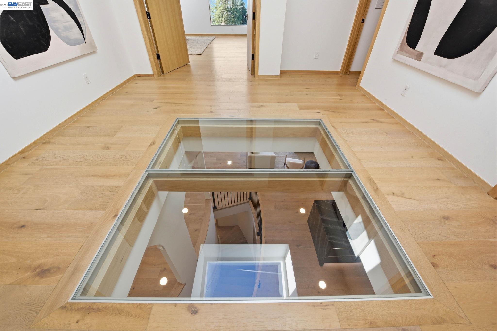 Detail Gallery Image 31 of 60 For 1024 Grizzly Peak Blvd, Berkeley,  CA 94708 - 5 Beds | 4/1 Baths