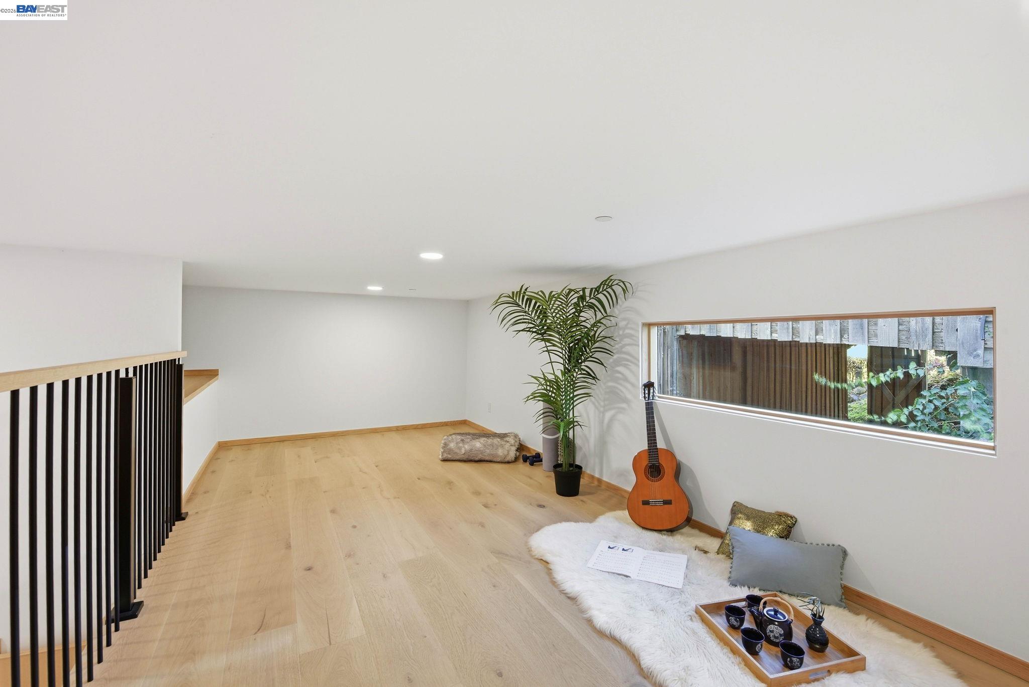 Detail Gallery Image 41 of 60 For 1024 Grizzly Peak Blvd, Berkeley,  CA 94708 - 5 Beds | 4/1 Baths