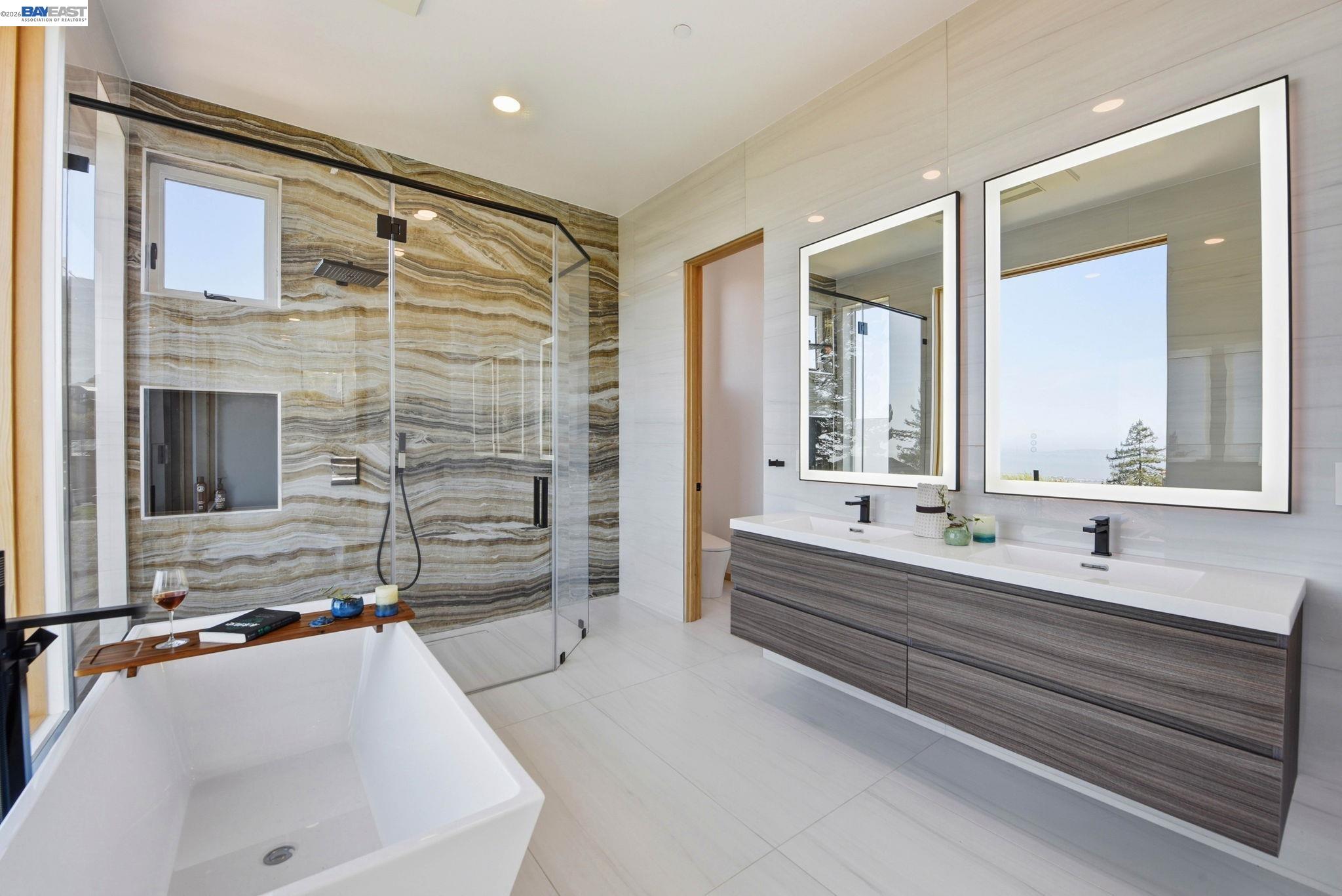 Detail Gallery Image 46 of 60 For 1024 Grizzly Peak Blvd, Berkeley,  CA 94708 - 5 Beds | 4/1 Baths